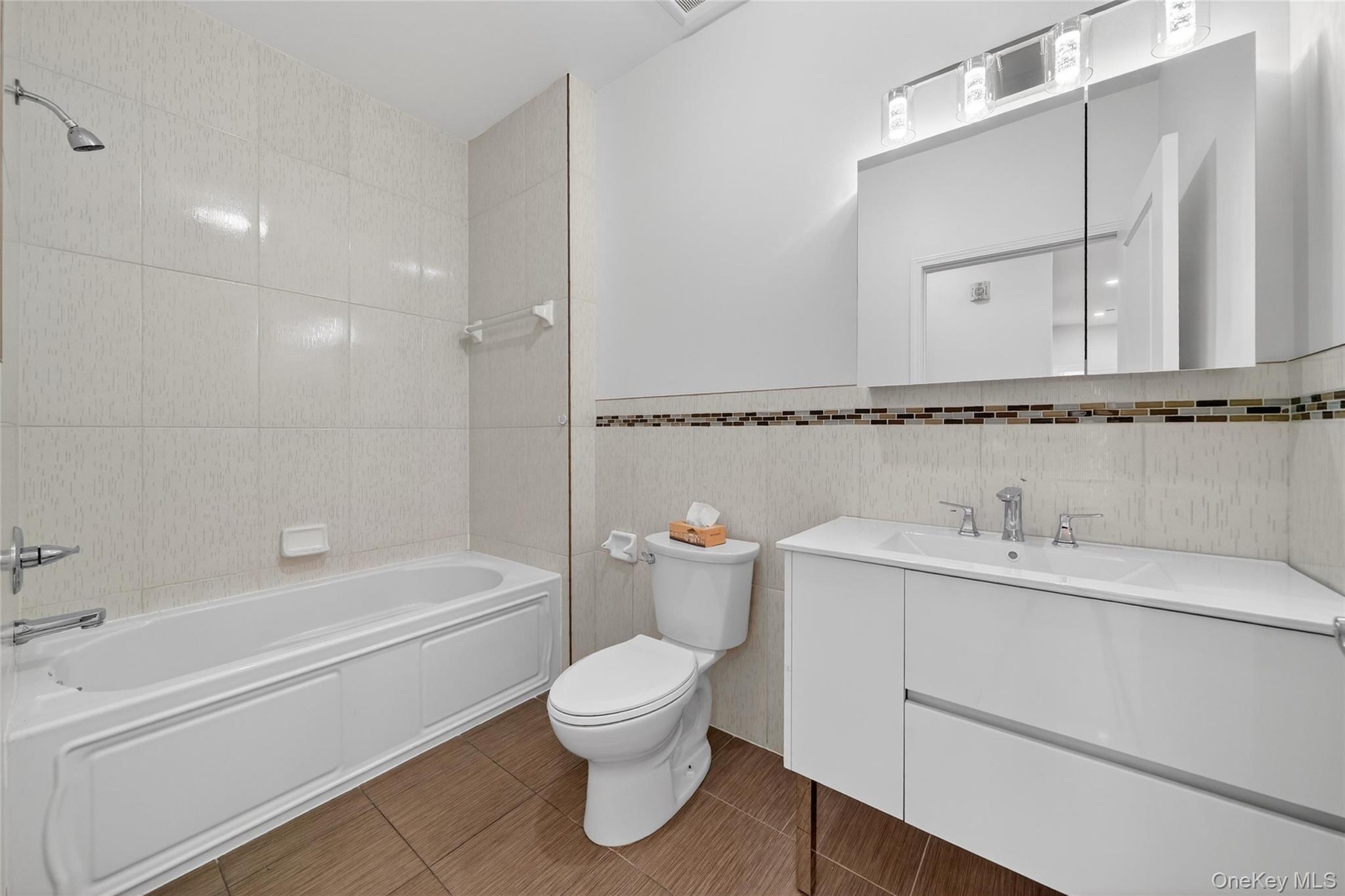 2 Bluefield Drive # 103, Spring Valley, NY 10977