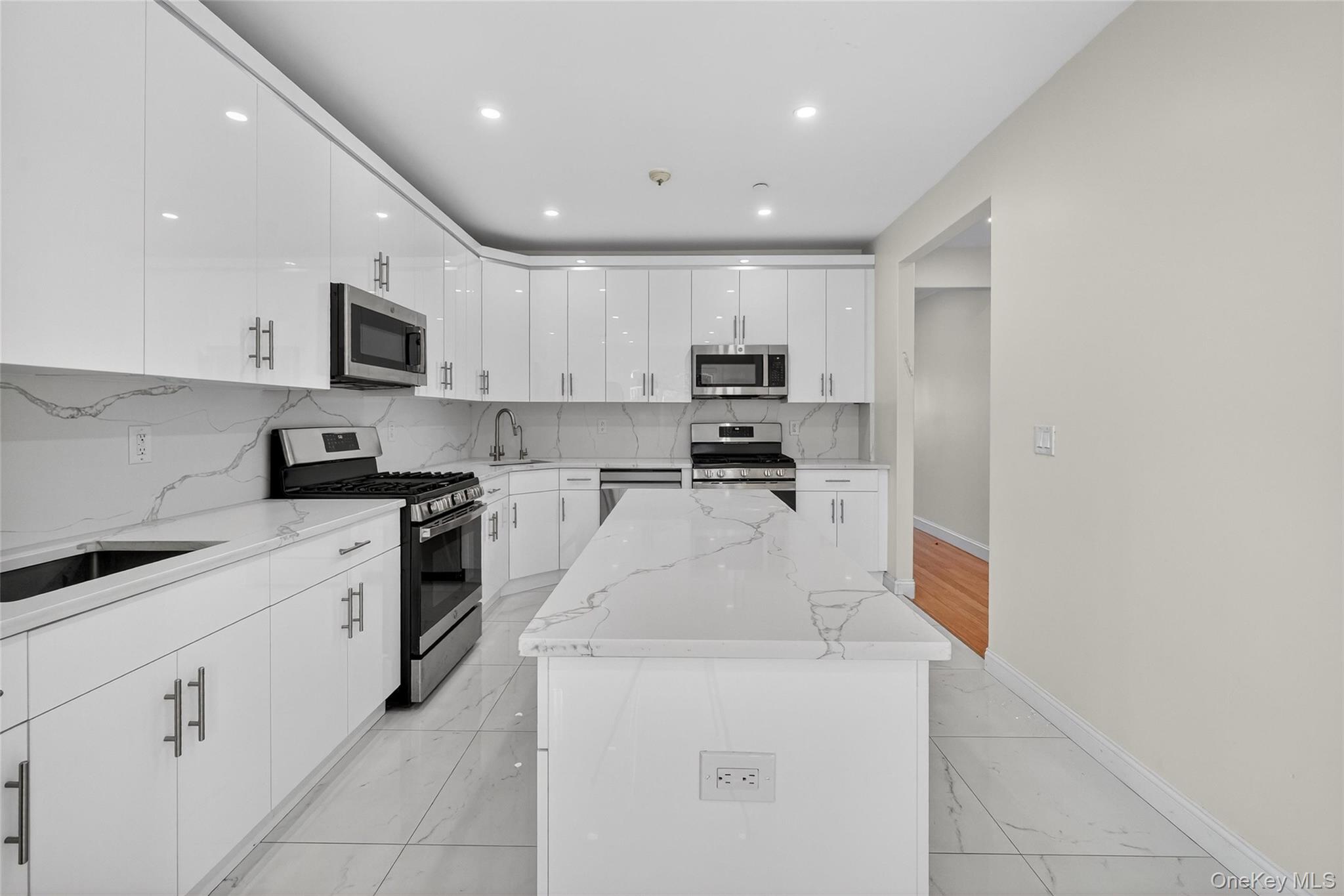 2 Bluefield Drive # 103, Spring Valley, NY 10977