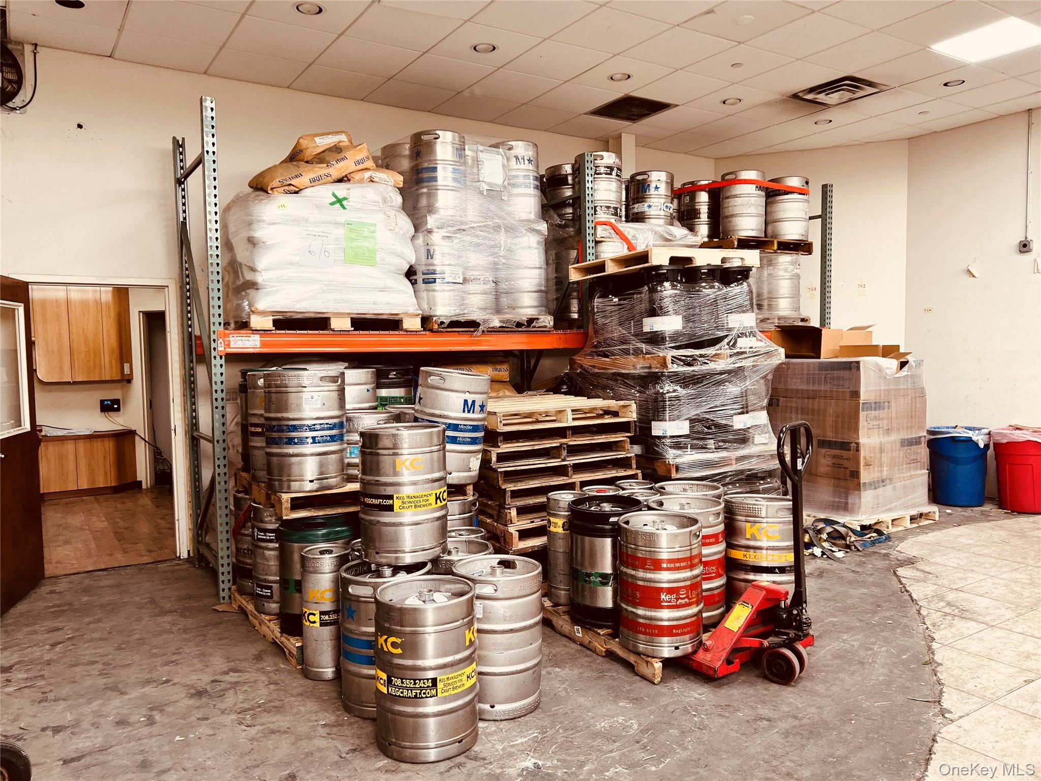 80 Red Schoolhouse Road # 1200,200,300,800, Chestnut Ridge, NY 10977