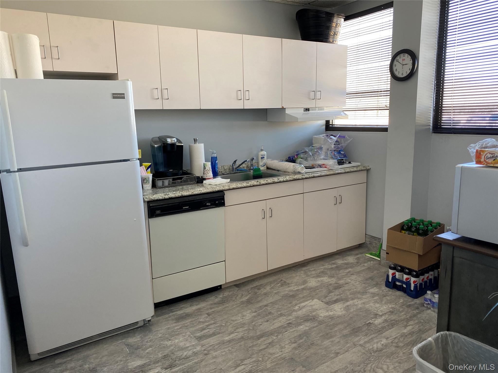 80 Red Schoolhouse Road # 1200,200,300,800, Chestnut Ridge, NY 10977