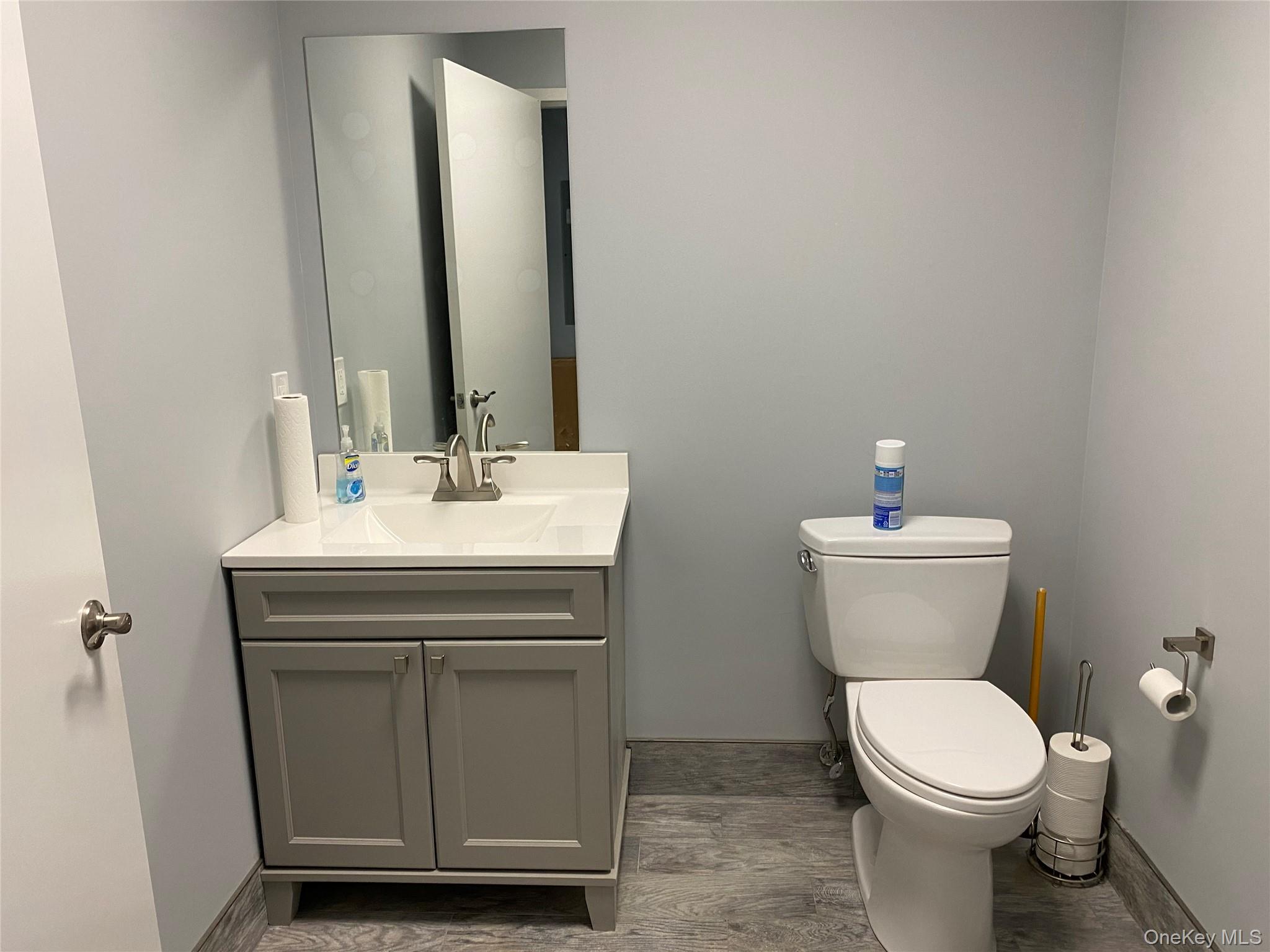 80 Red Schoolhouse Road # 1200,200,300,800, Chestnut Ridge, NY 10977