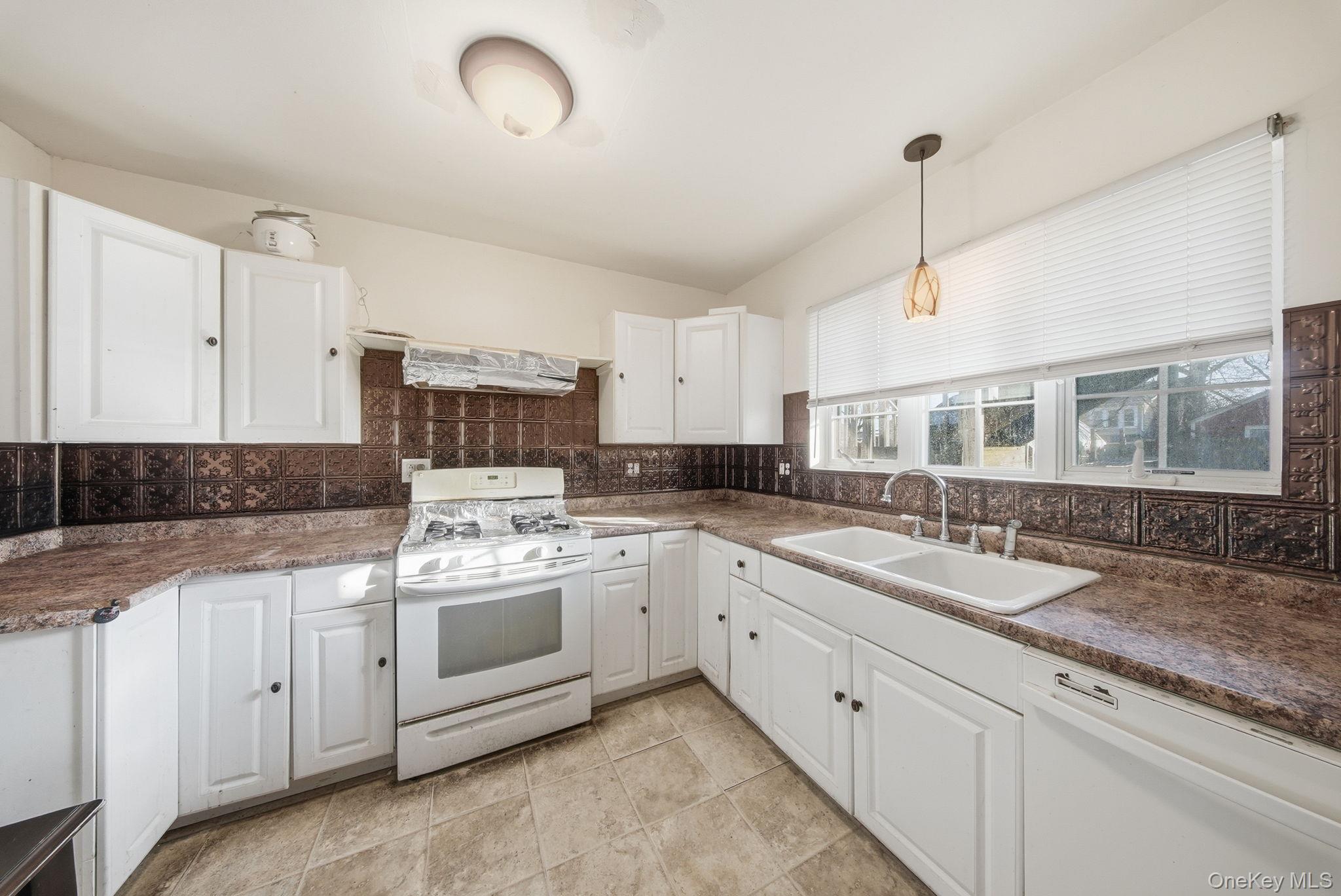 21 Ridge Street, Middletown, NY 10940