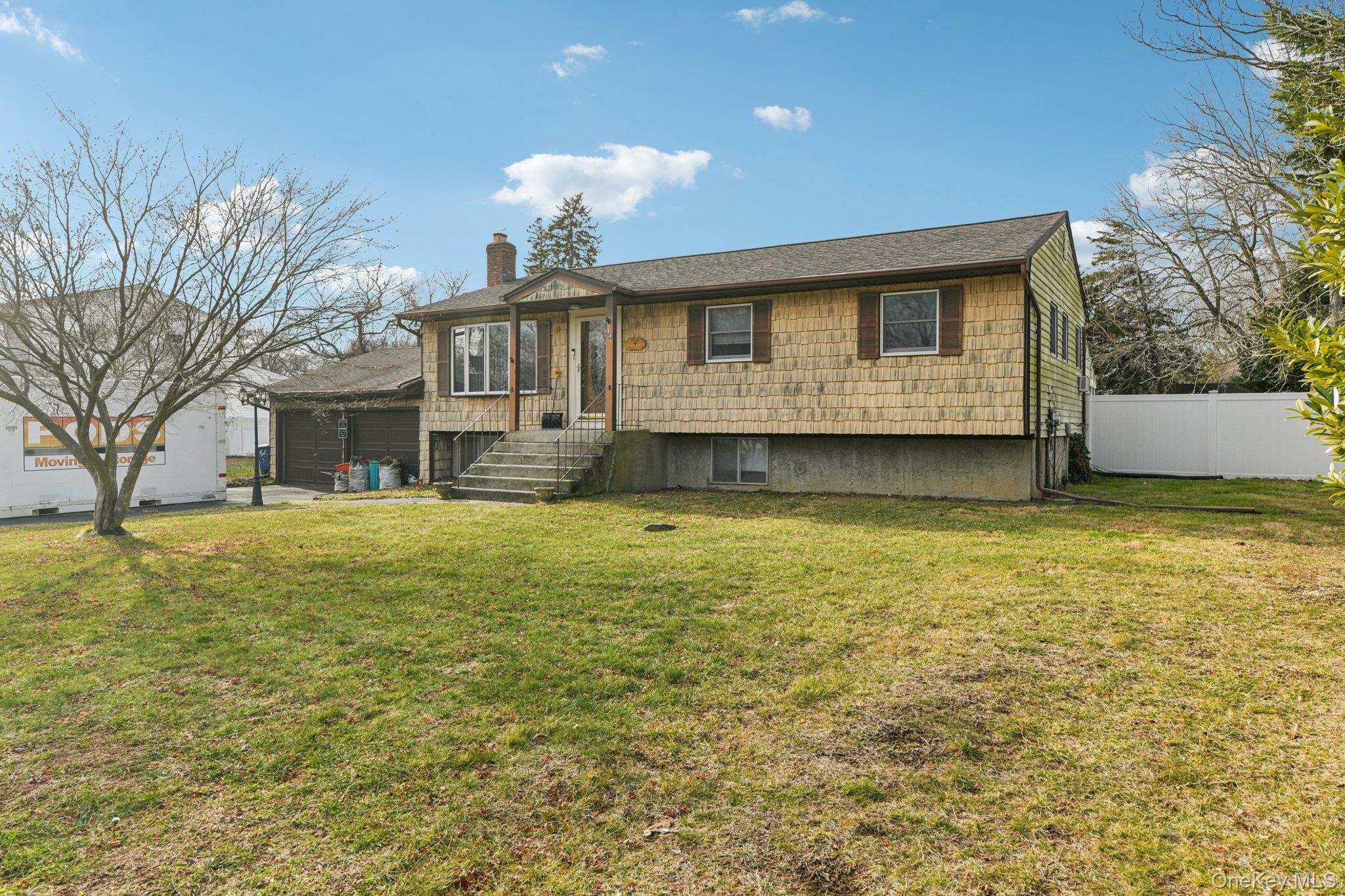 44 Nadine Lane, Port Jefferson Station, NY 11776