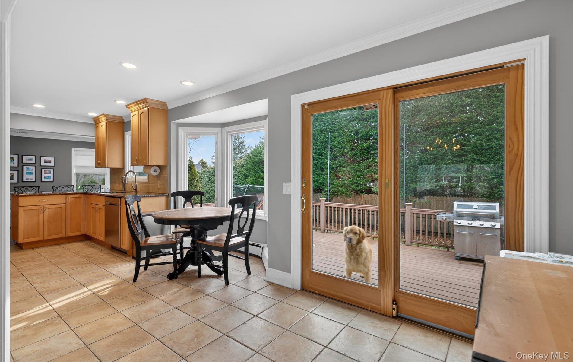 18 Canterbury Lane, Nesconset, NY 11767