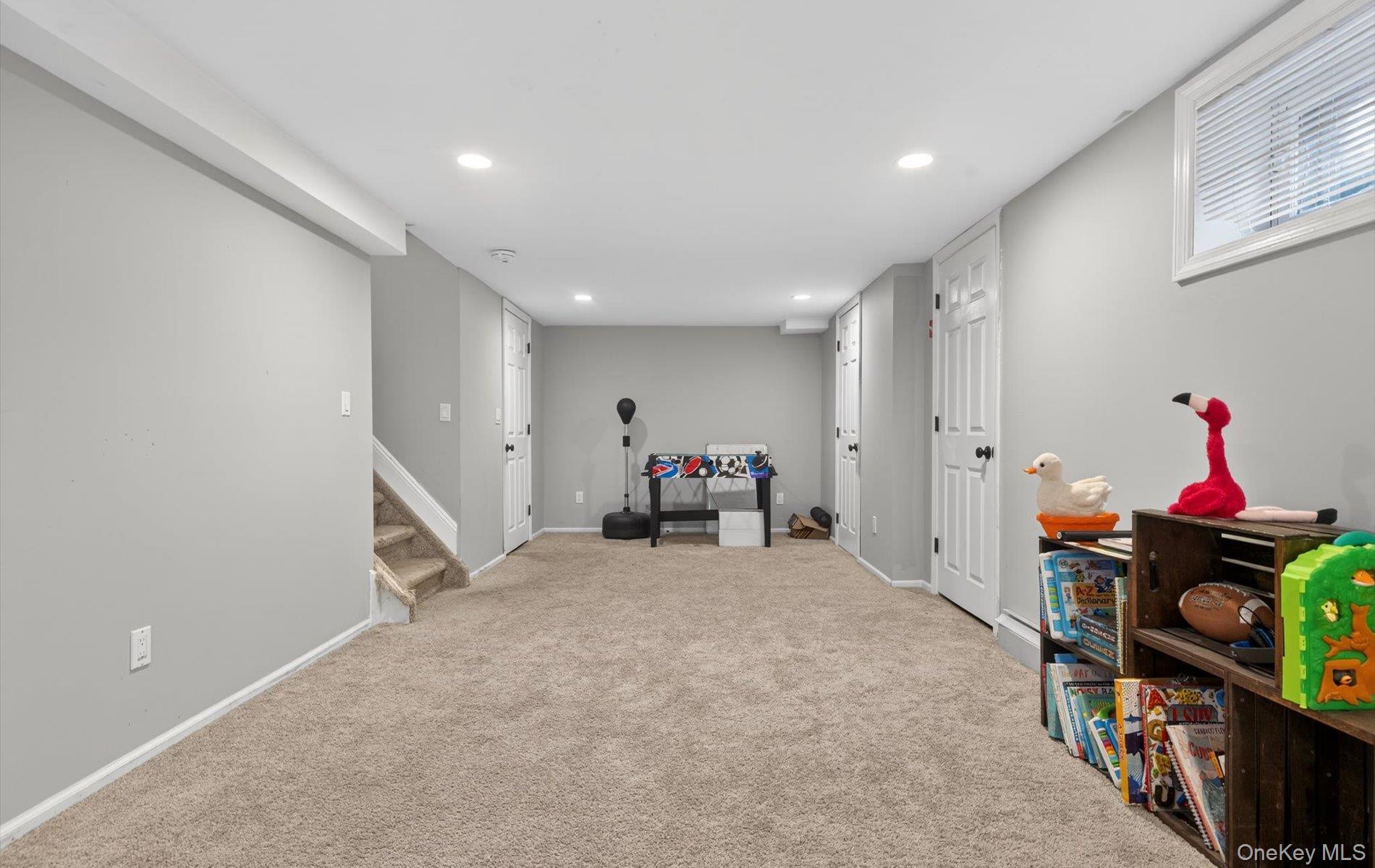 18 Canterbury Lane, Nesconset, NY 11767