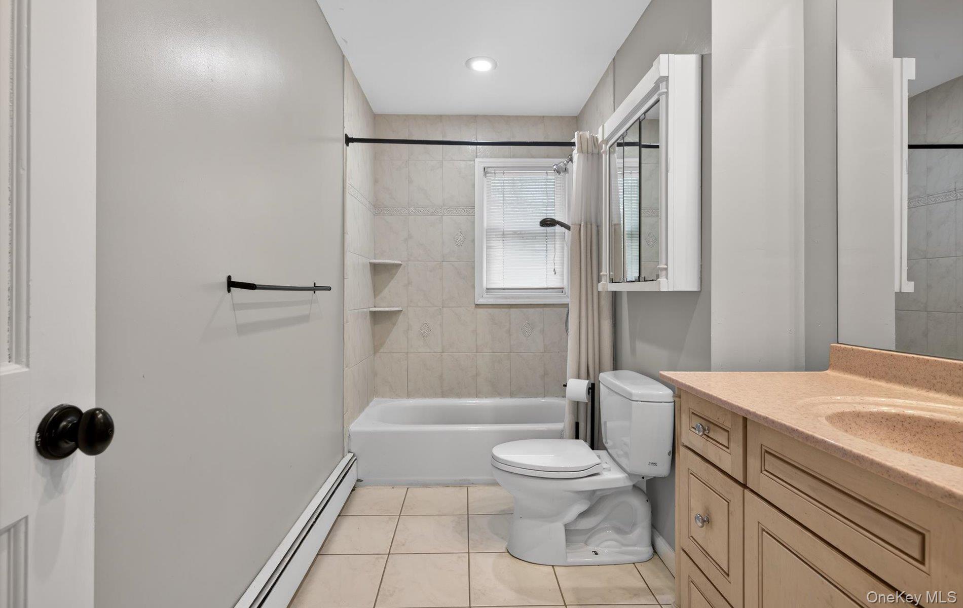 18 Canterbury Lane, Nesconset, NY 11767