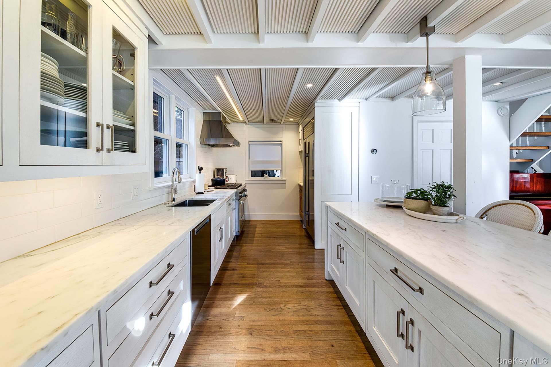 99 Audubon Avenue, Bridgehampton, NY 11932