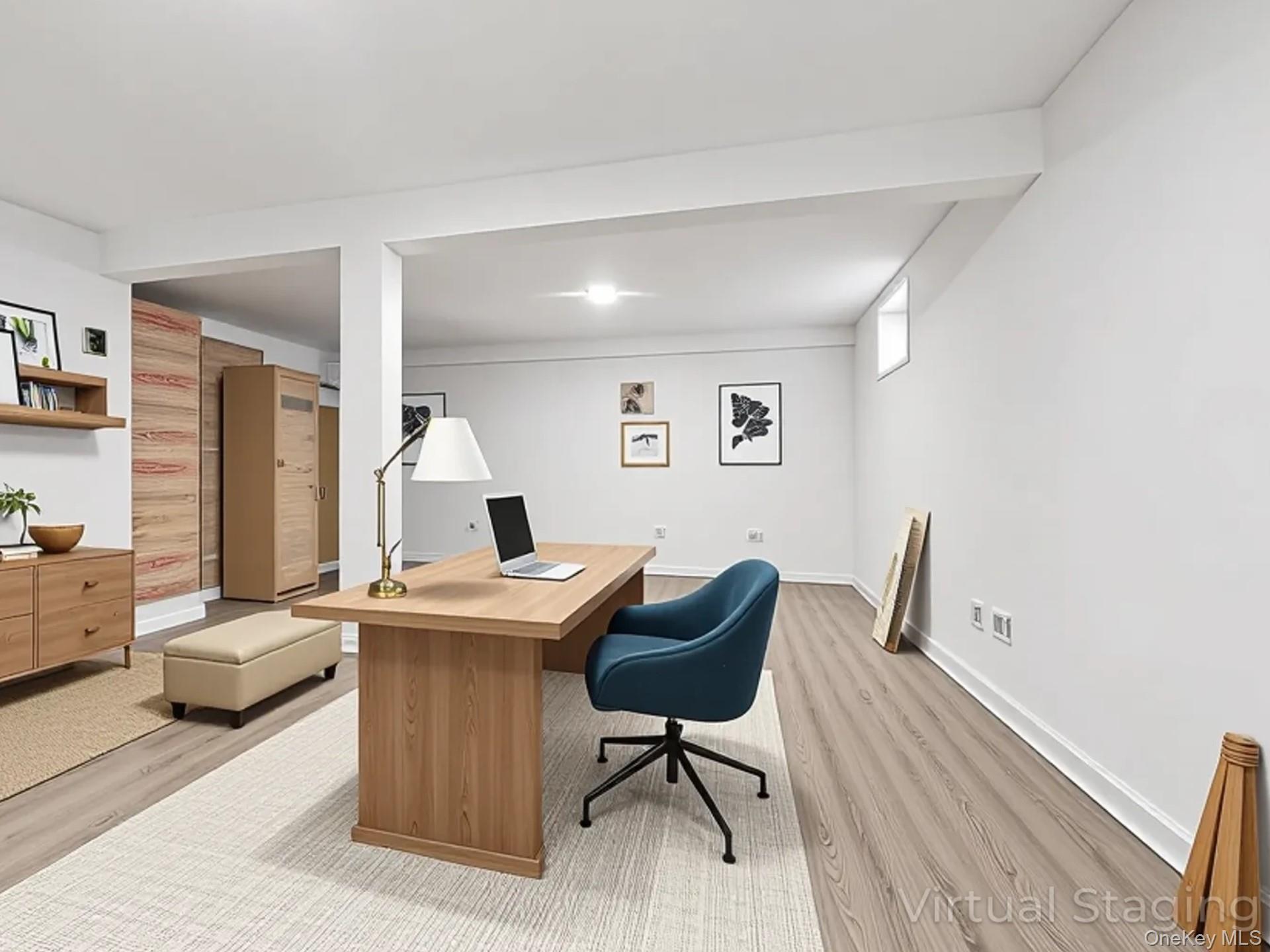 9 Stanford Lane, Hicksville, NY 11801