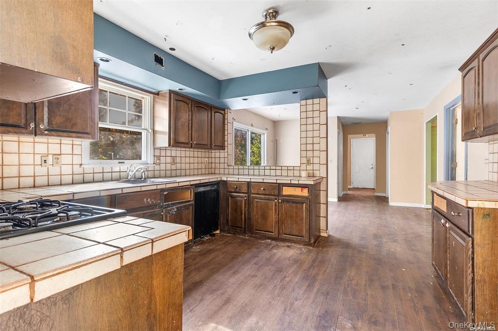 34 Andys Lane, Eastport, NY 11941