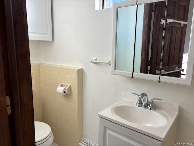 7 Romeo Lane, Commack, NY 11725