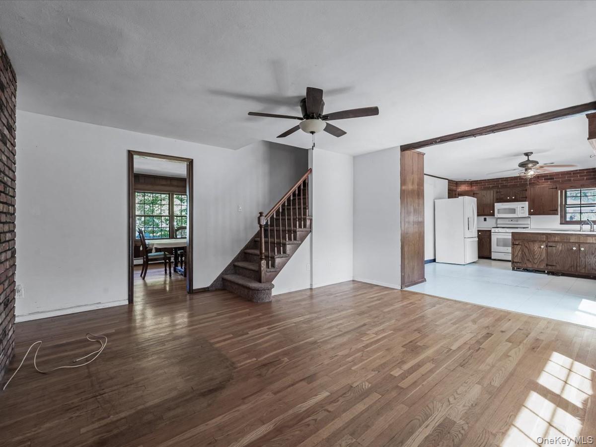 7 Romeo Lane, Commack, NY 11725