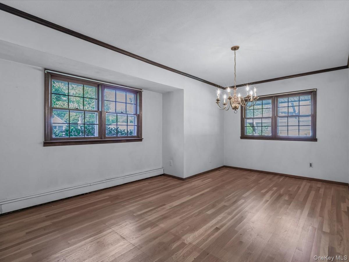 7 Romeo Lane, Commack, NY 11725