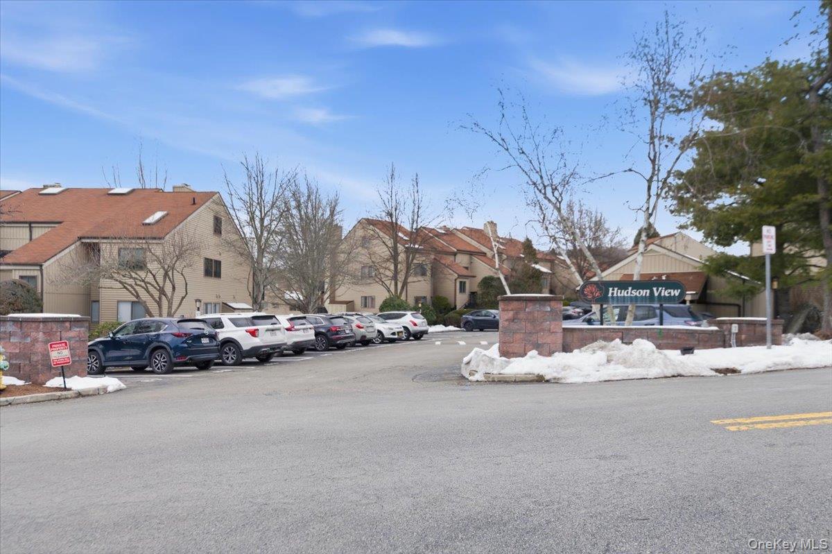 15 Steven Drive # 4, Ossining, NY 10562