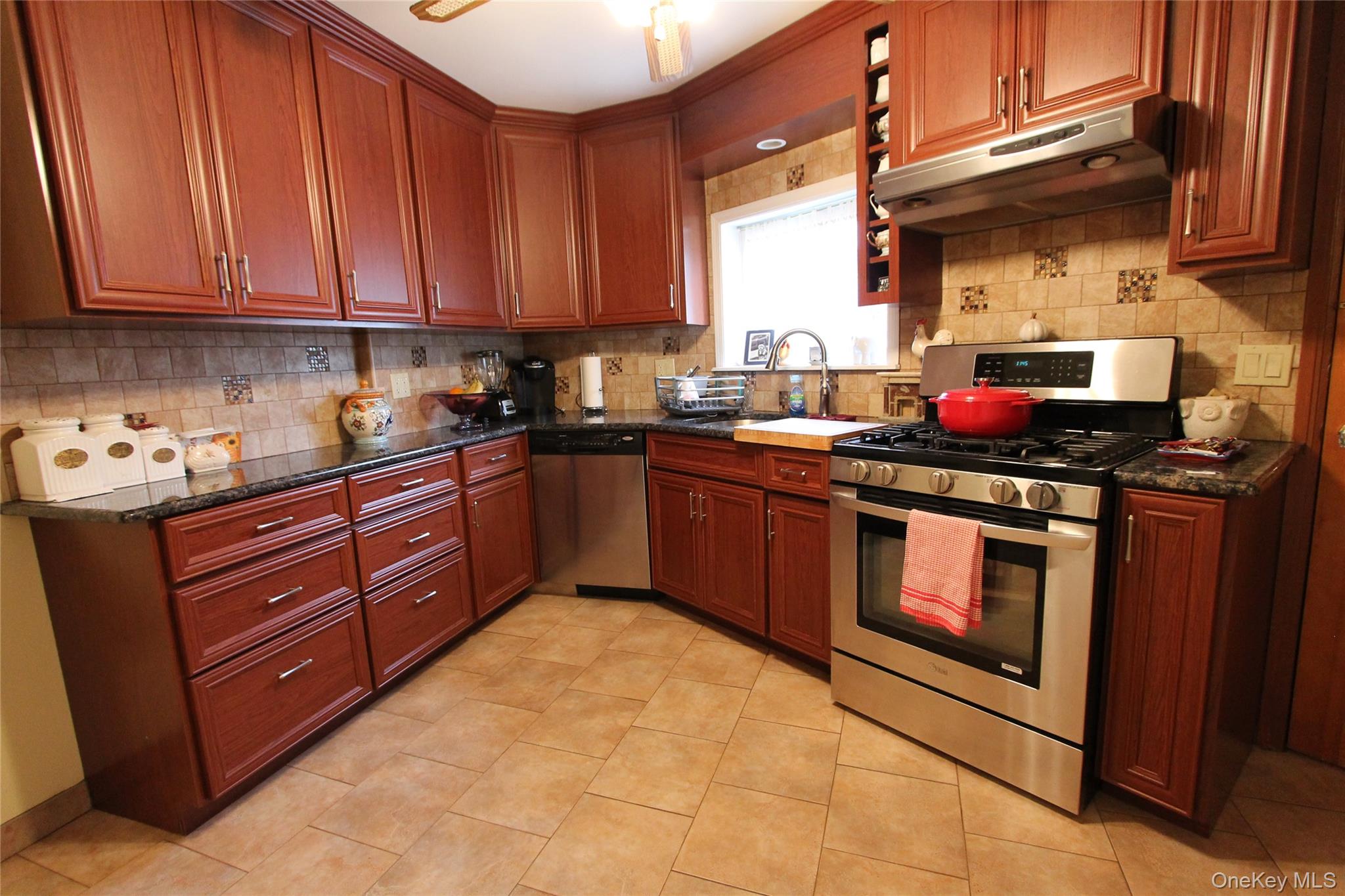 66-41 Gray Street, Middle Village, NY 11379