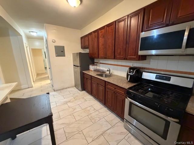 1826 Edison Avenue, Bronx, NY 10461