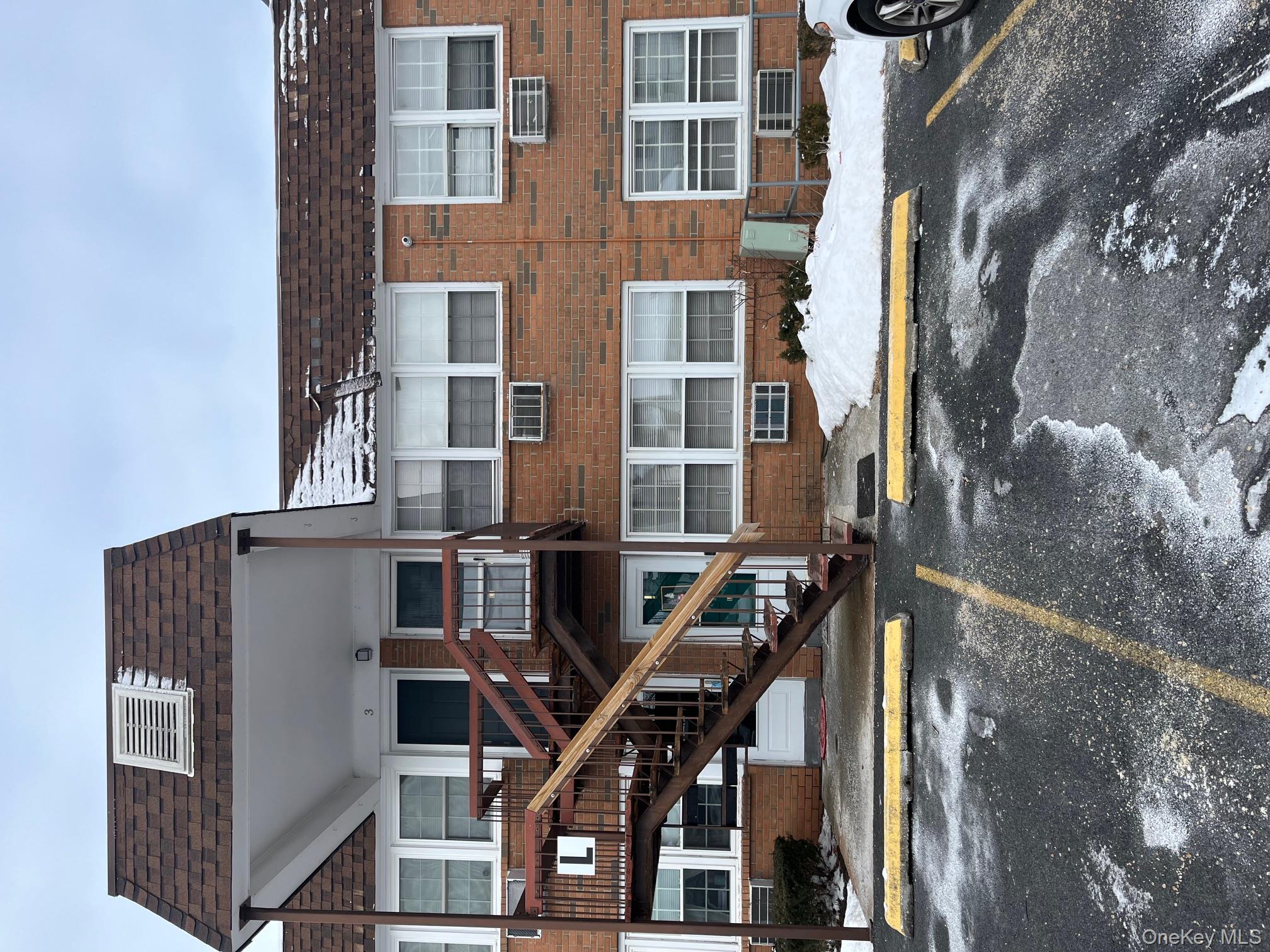 274 Hooker Avenue # L2, Poughkeepsie, NY 12603