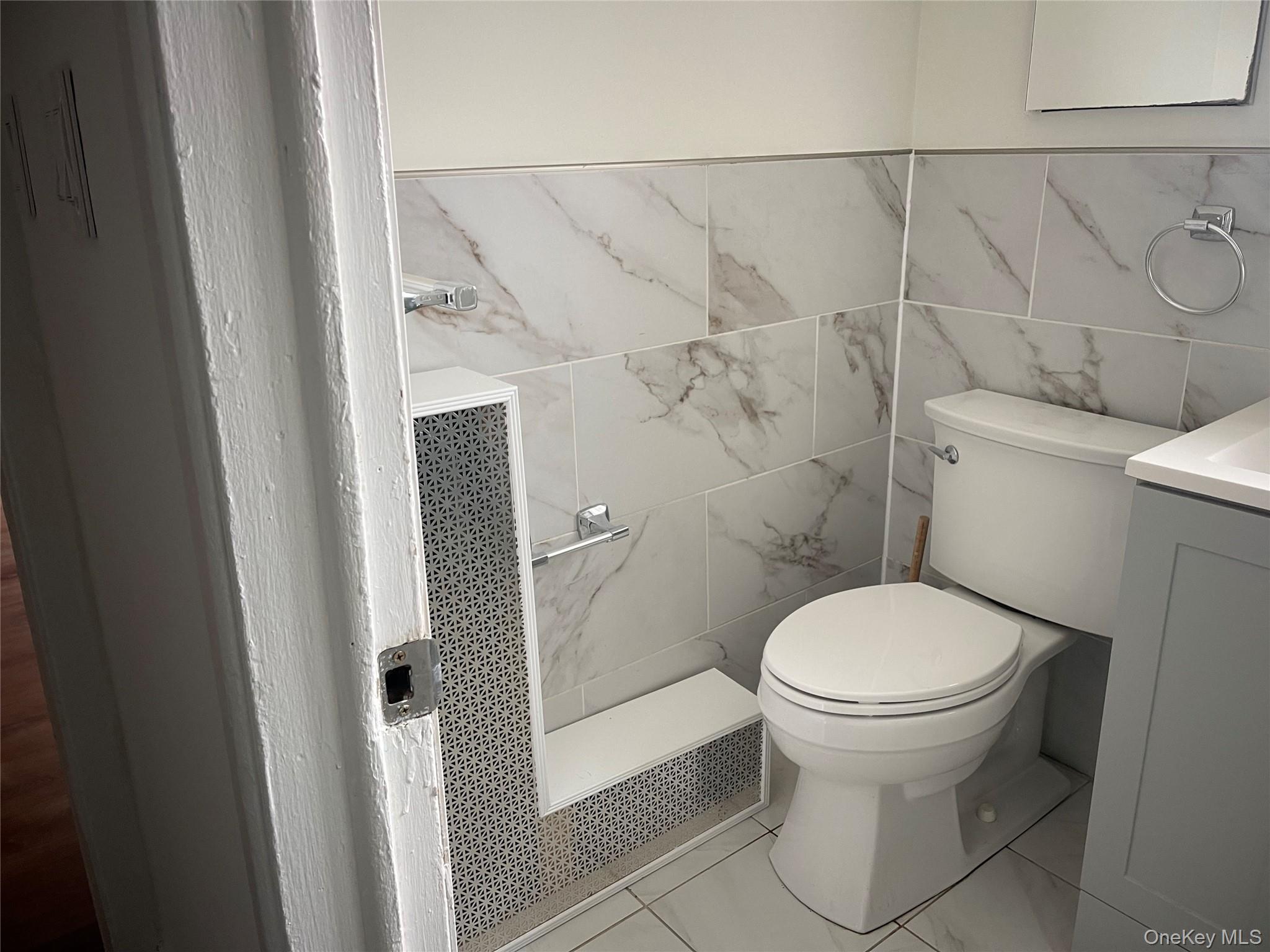 200 Claridge Avenue # 2, Elmont, NY 11003