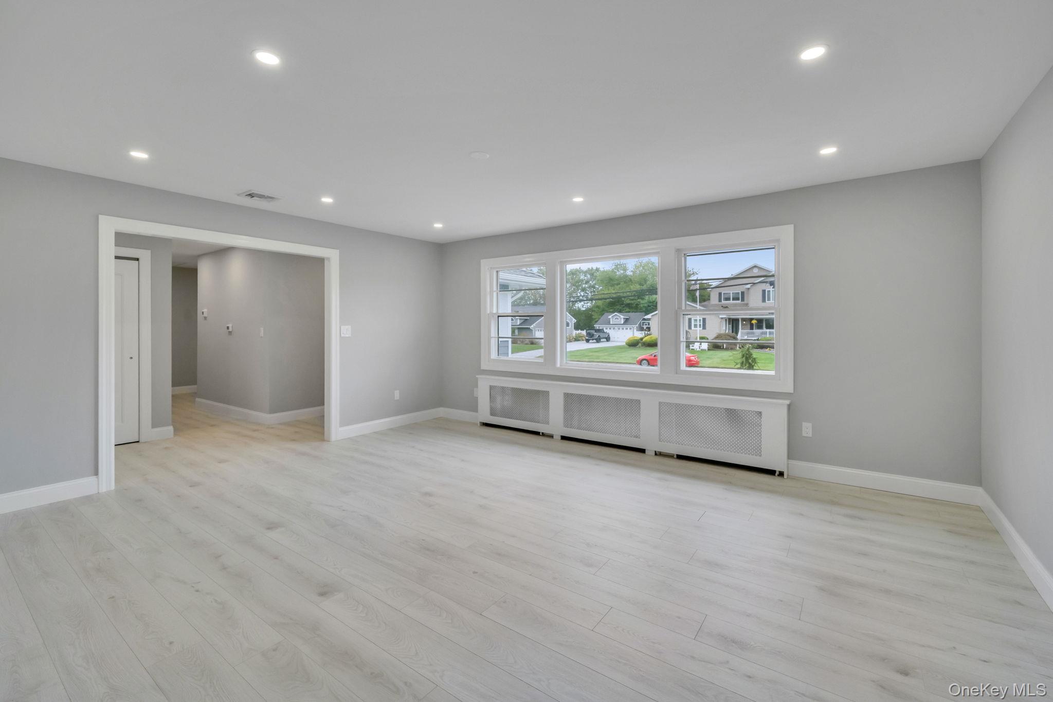 827 Aberdeen Road, Bay Shore, NY 11706