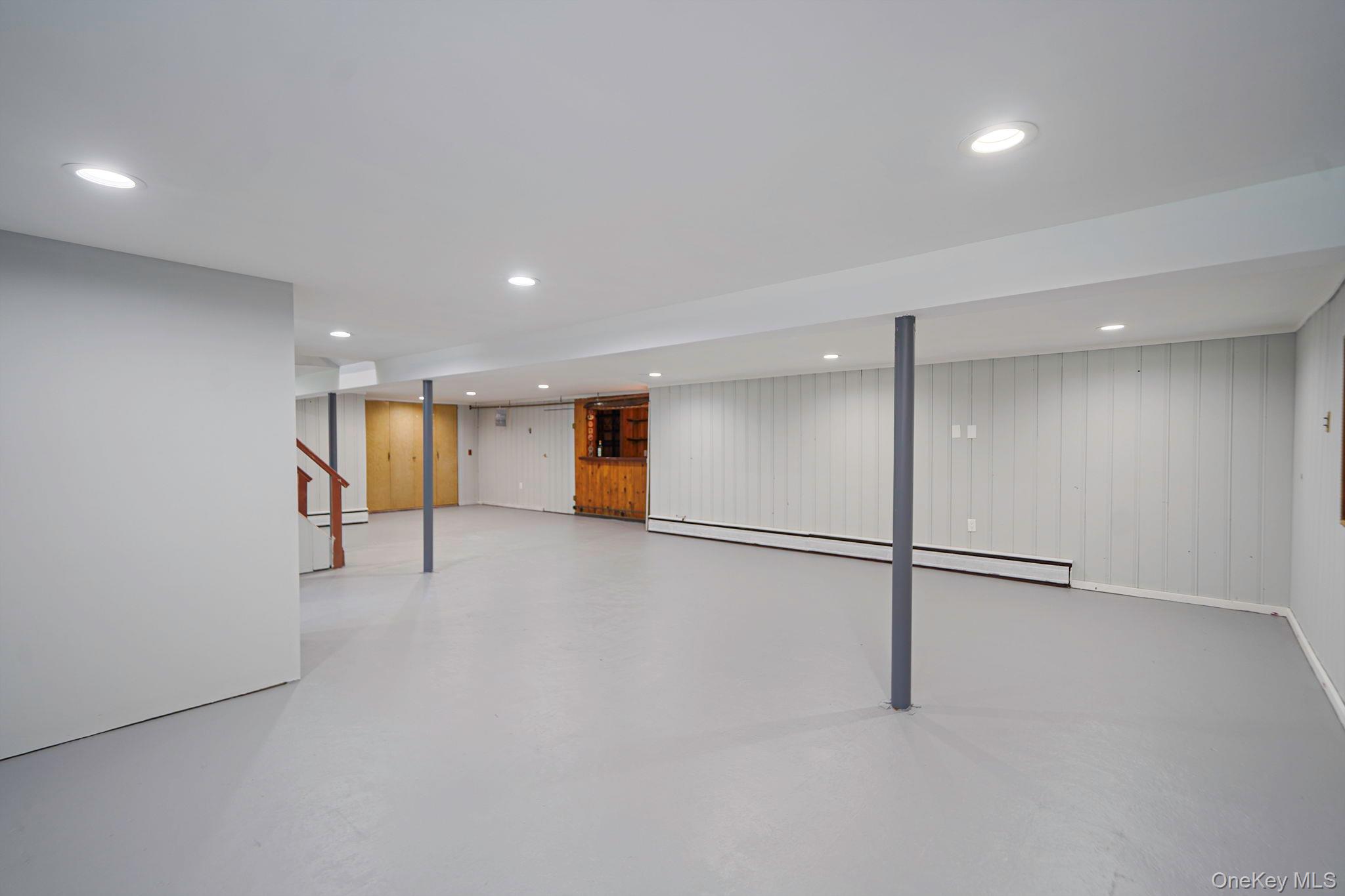 827 Aberdeen Road, Bay Shore, NY 11706