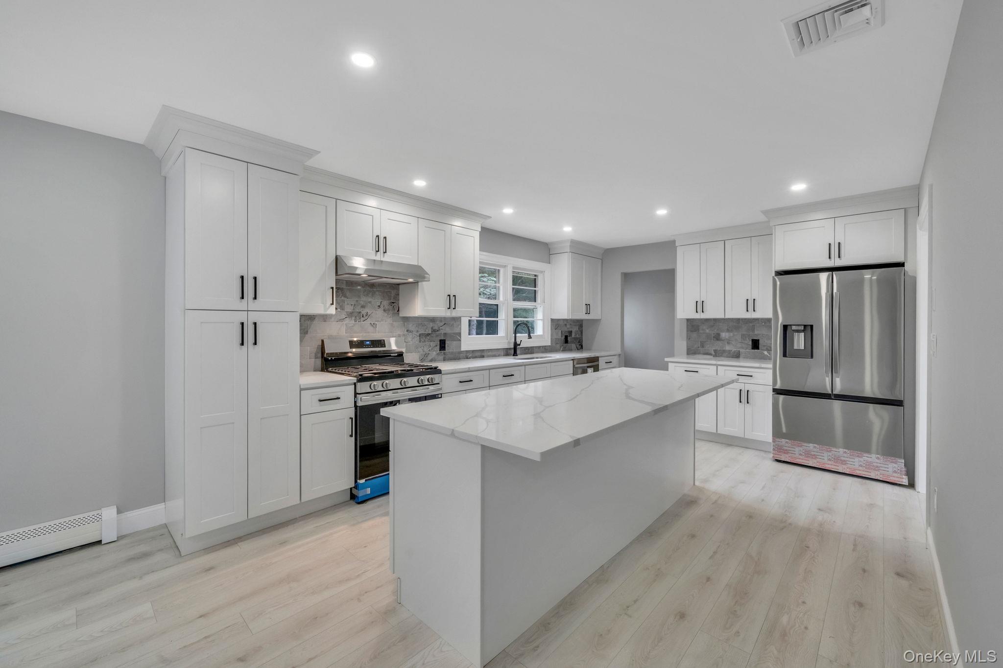 827 Aberdeen Road, Bay Shore, NY 11706