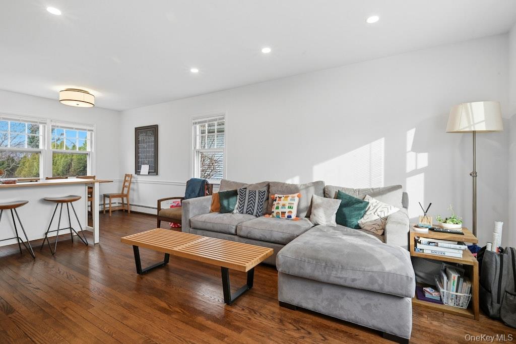 15 School Street, Port Washington, NY 11050