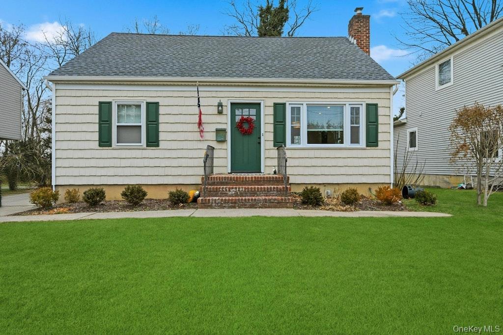 15 School Street, Port Washington, NY 11050