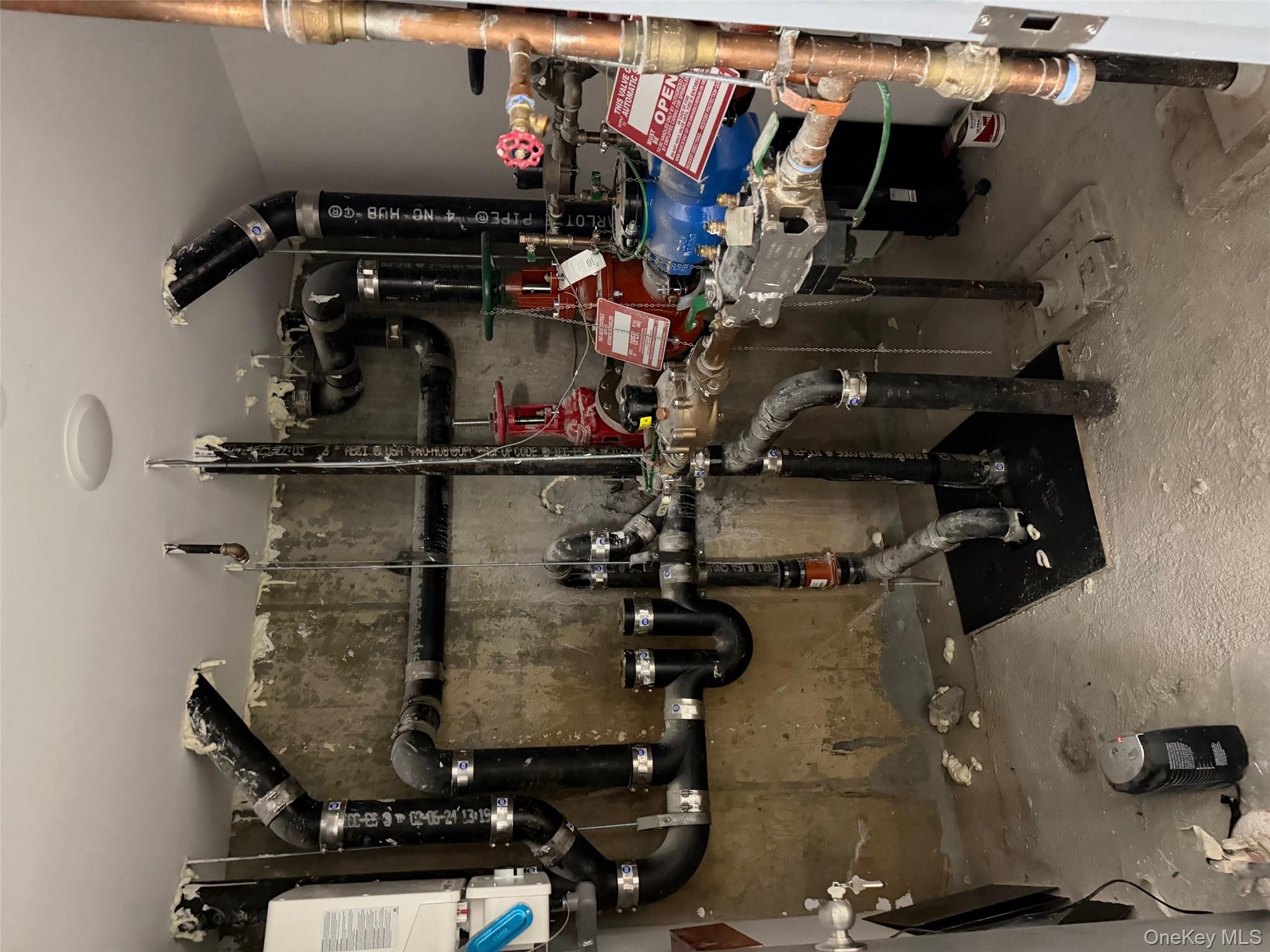 4719 Junction Boulevard, Corona, NY 11368