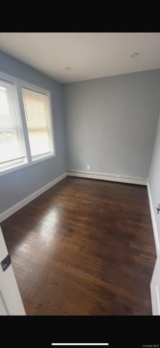 27 Brook Avenue, Bay Shore, NY 11706