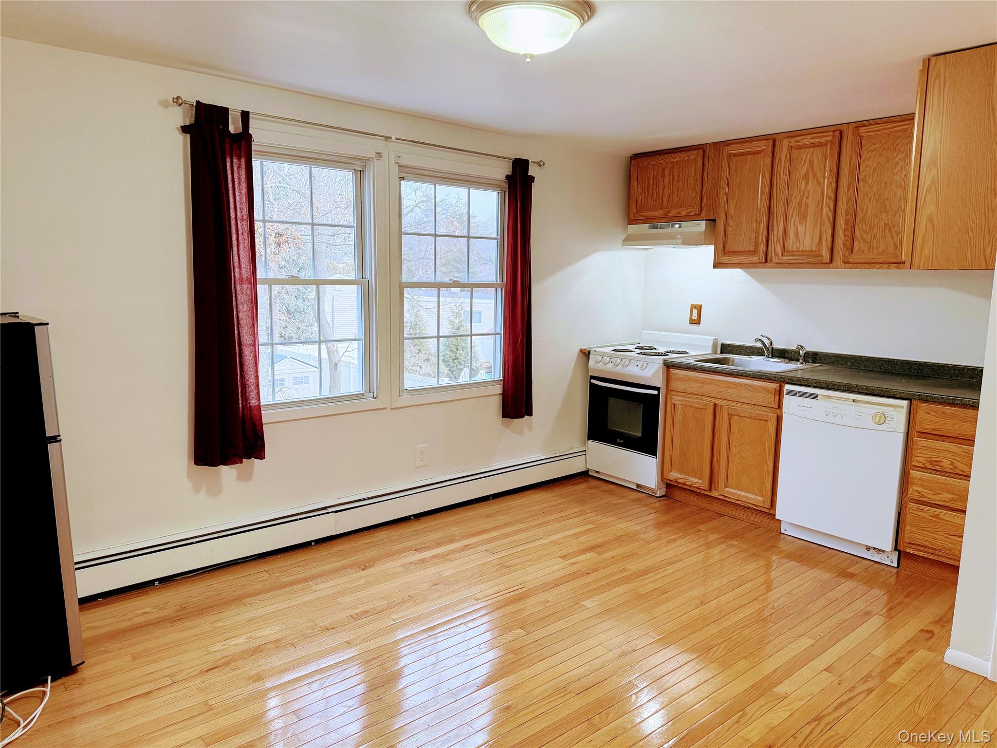 7 Grange Street # 2nd Floor, Huntington, NY 11743