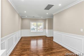 9 Briggs Street, Hicksville, NY 11801