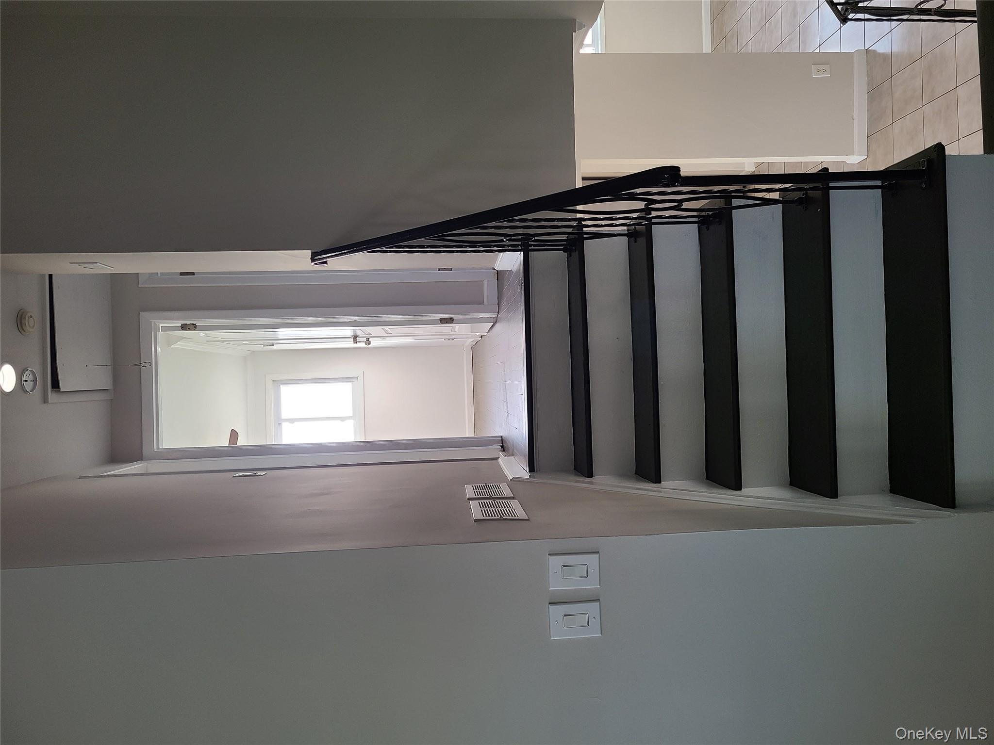 50 Ann Drive E, Freeport, NY 11520