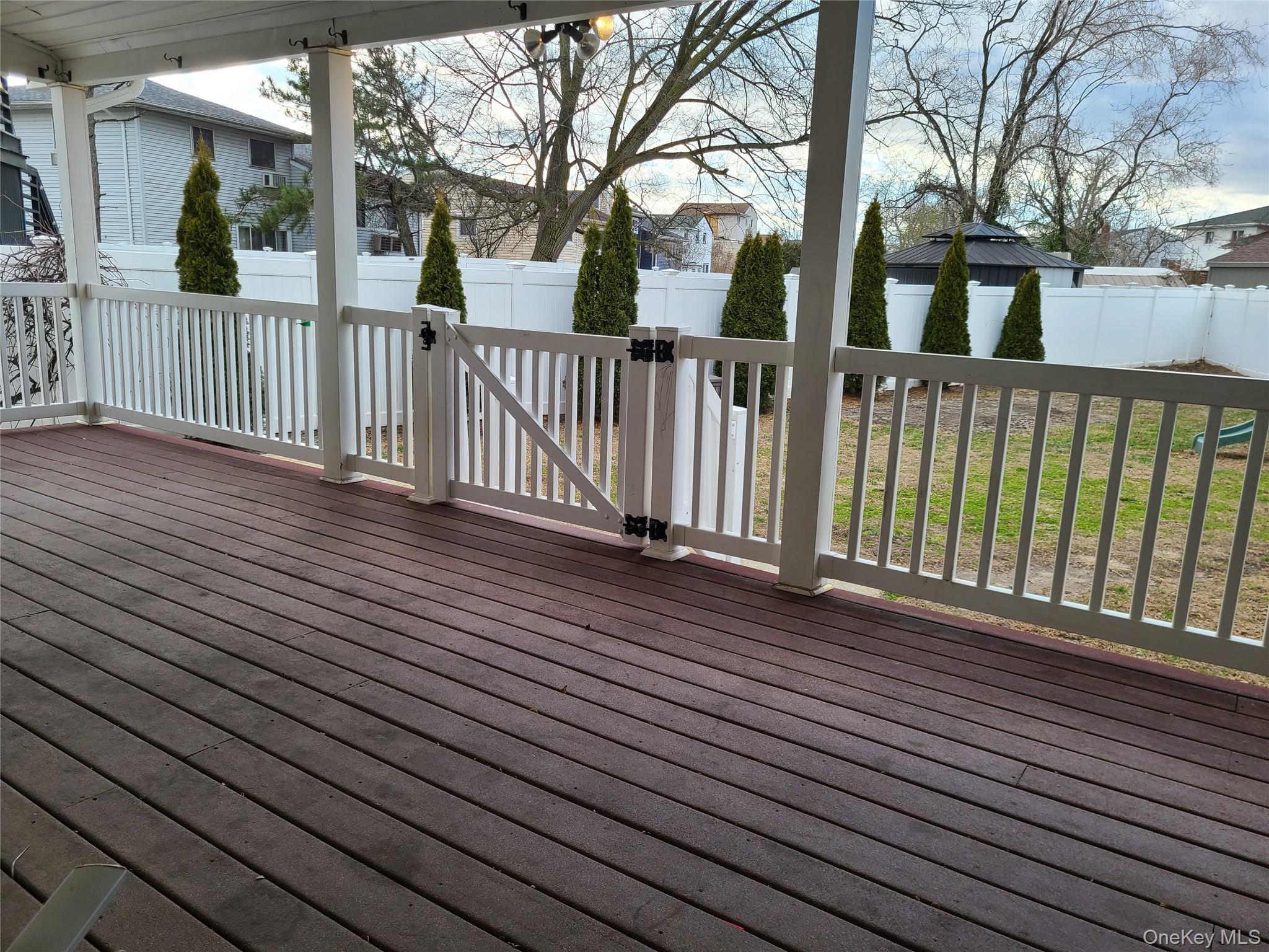 50 Ann Drive E, Freeport, NY 11520