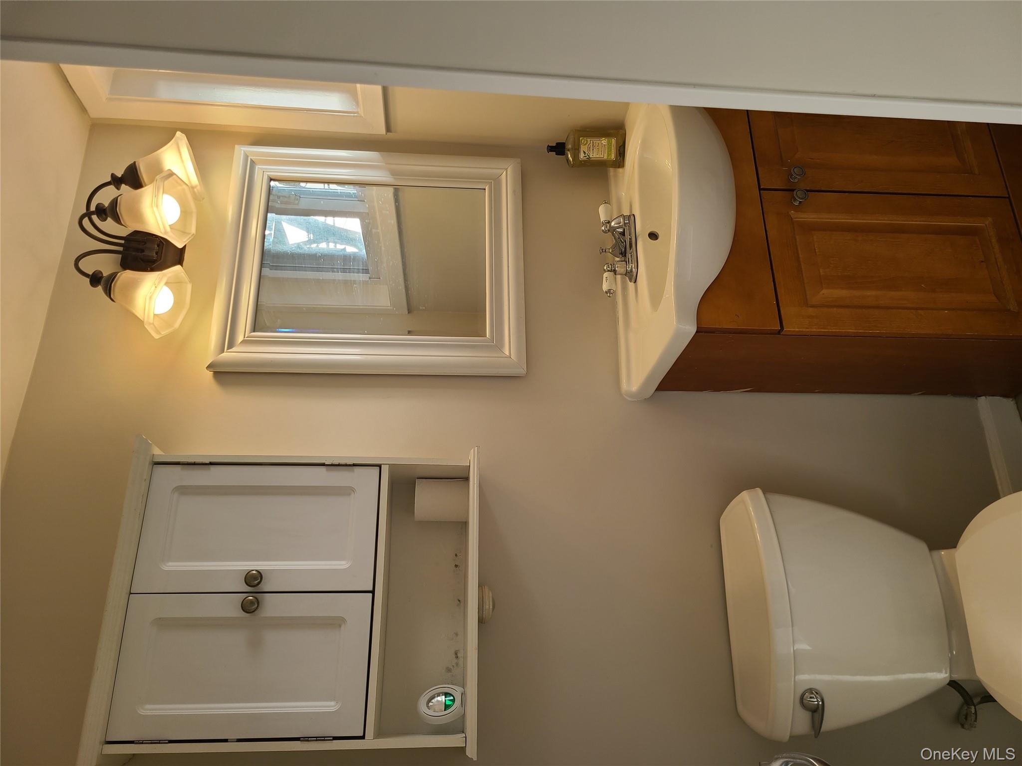 50 Ann Drive E, Freeport, NY 11520