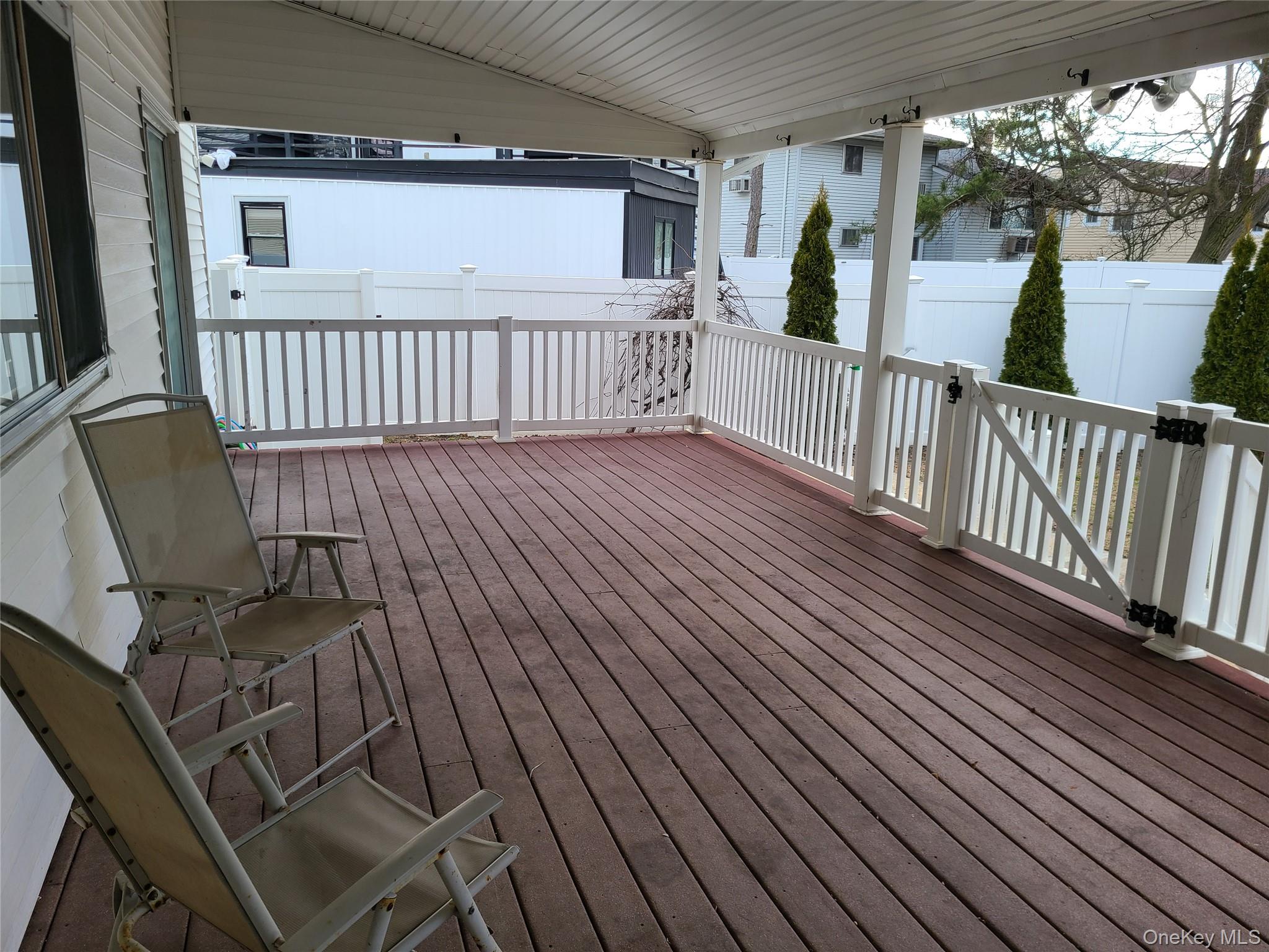 50 Ann Drive E, Freeport, NY 11520