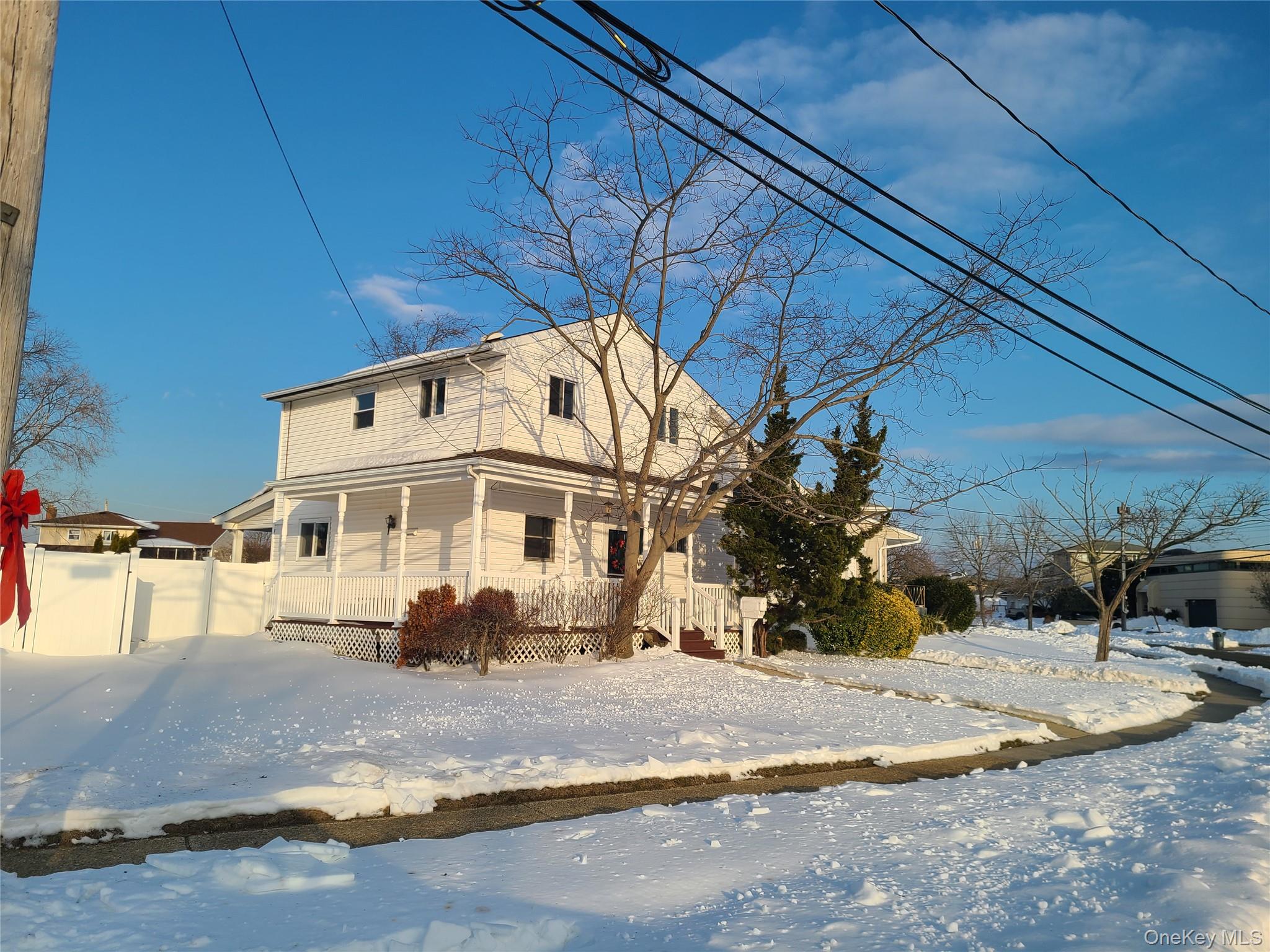 50 Ann Drive E, Freeport, NY 11520