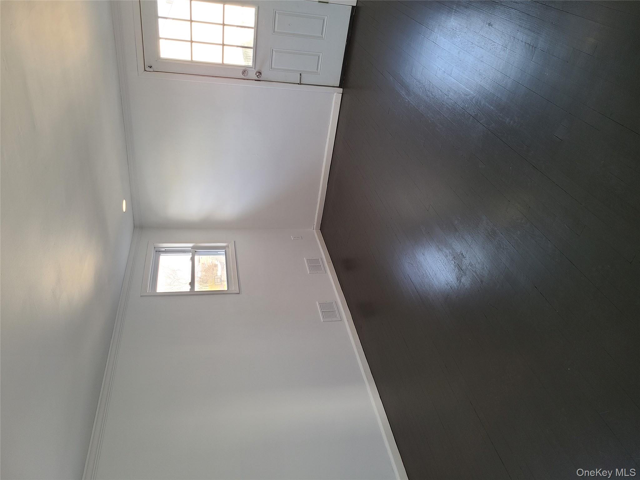 50 Ann Drive E, Freeport, NY 11520