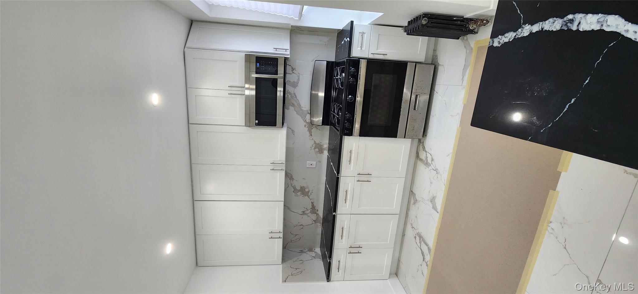 89-25 209 Street, Queens Village, NY 11427