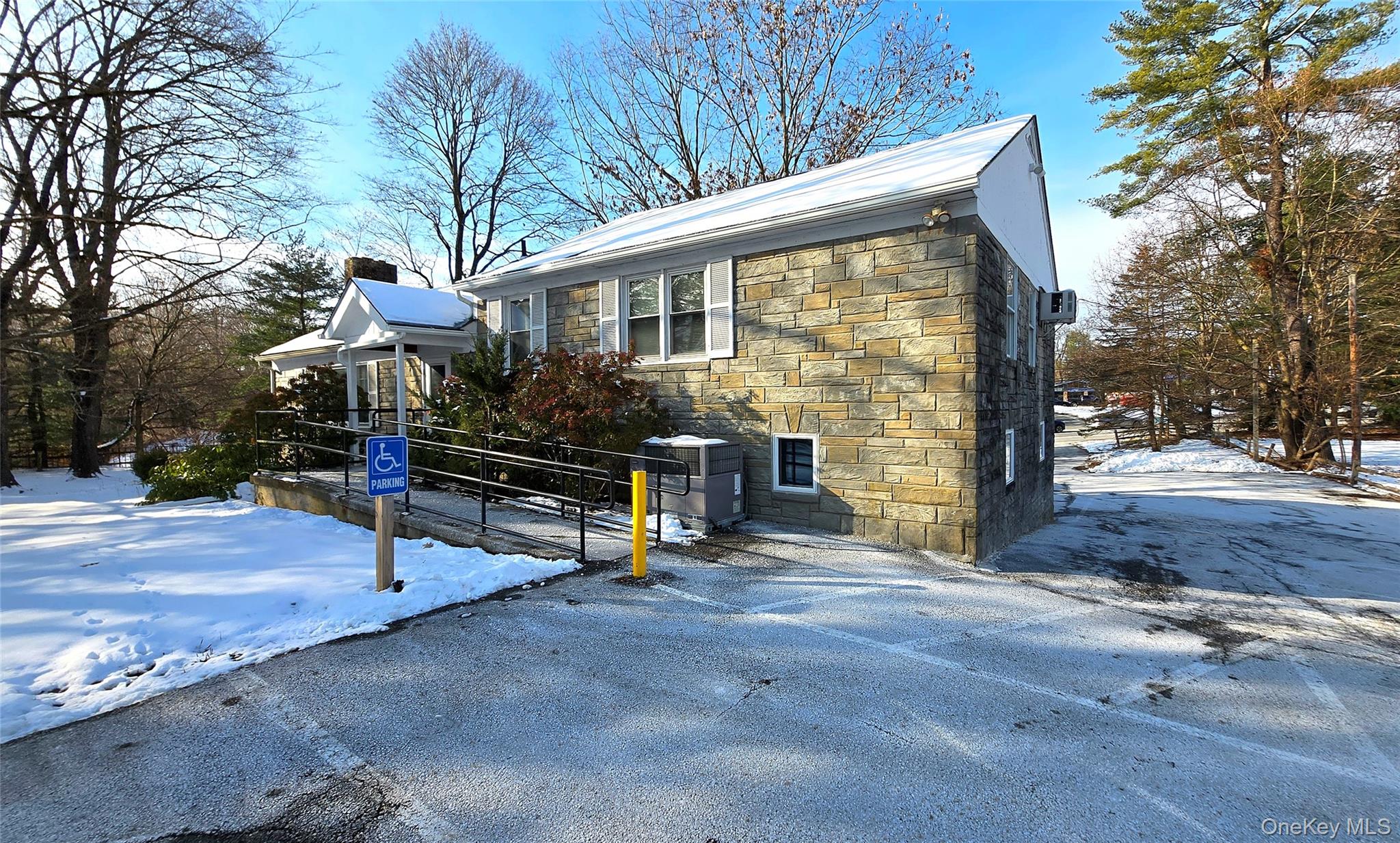 2038 New Hackensack Road # 3, Poughkeepsie, NY 12603