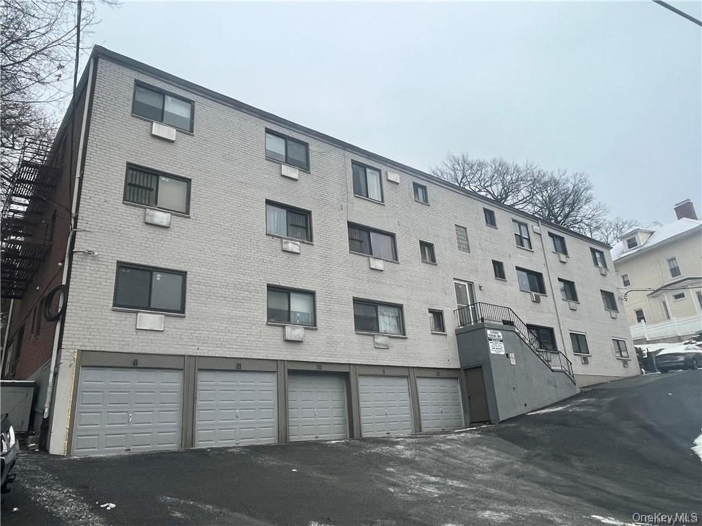 790 Warburton Avenue # E, Yonkers, NY 10701