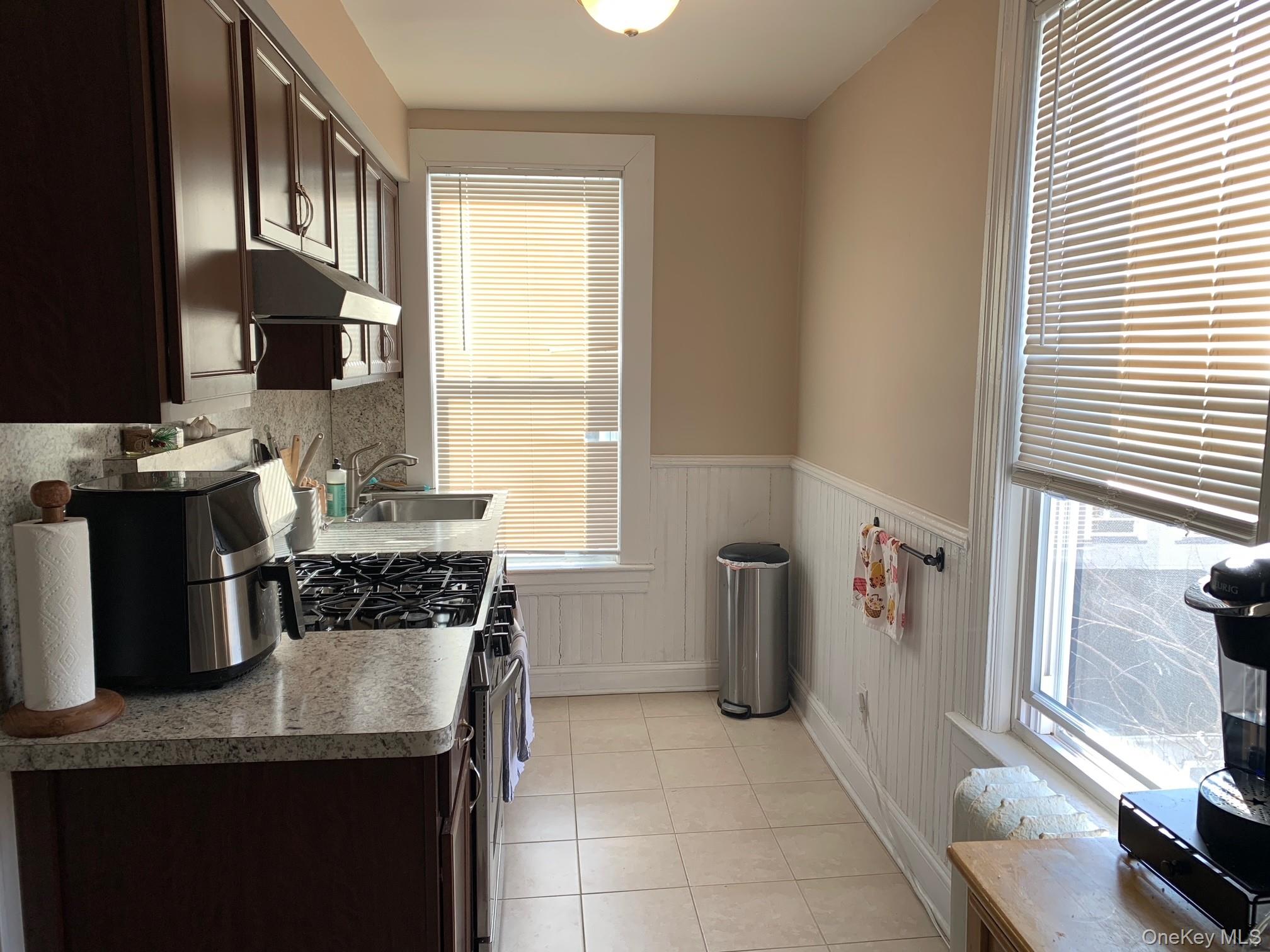 253 Sea Cliff Avenue # 1, Sea Cliff, NY 11579