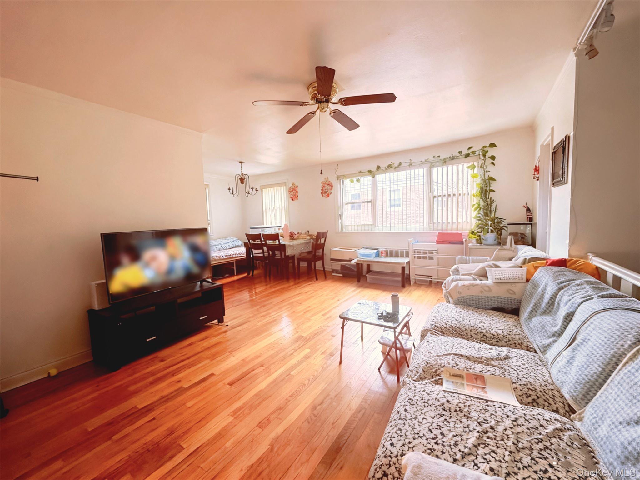 15223 Jewel Avenue # 171B, Flushing, NY 11367