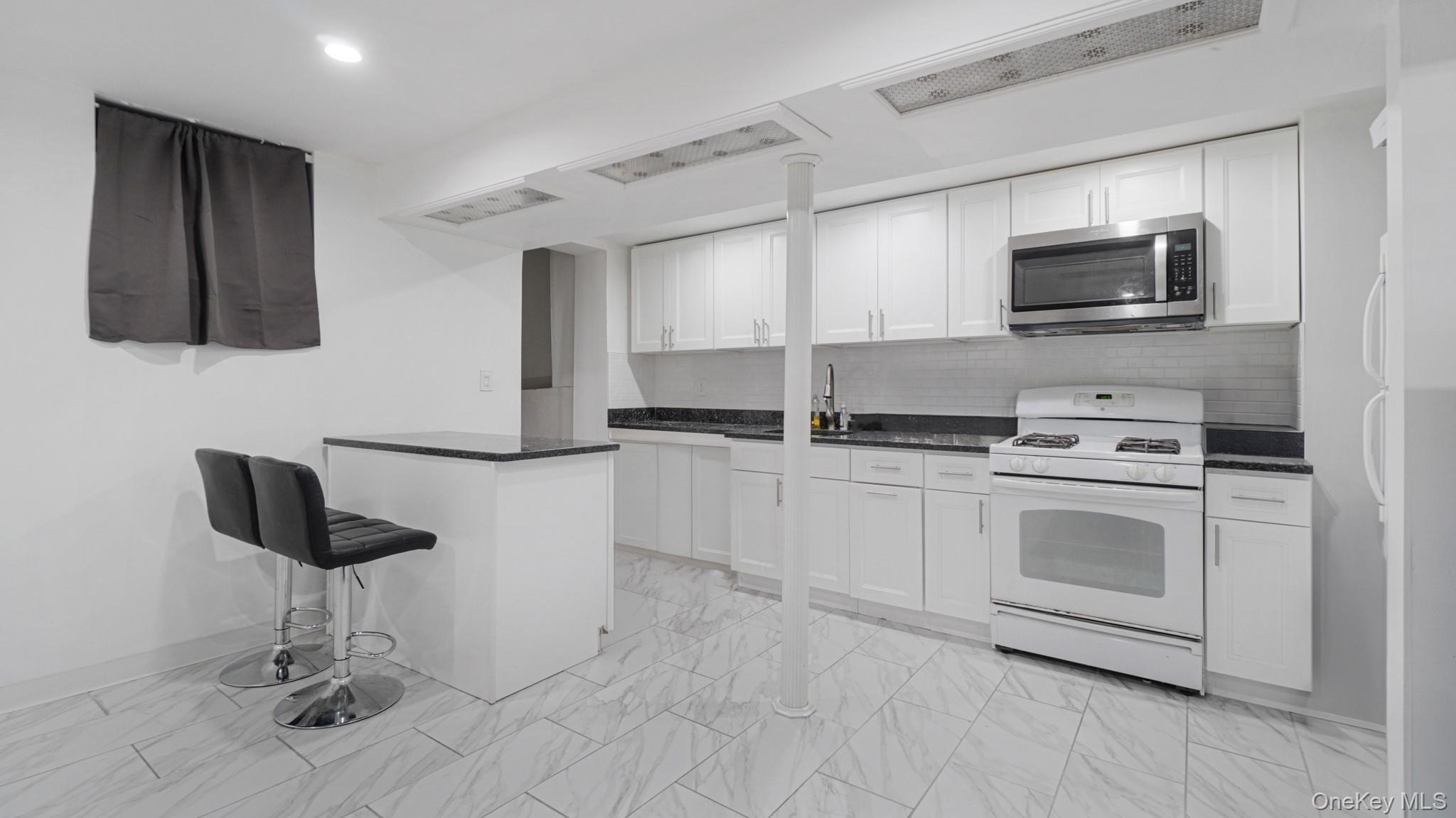 1659 Decatur Street, Ridgewood, NY 11385