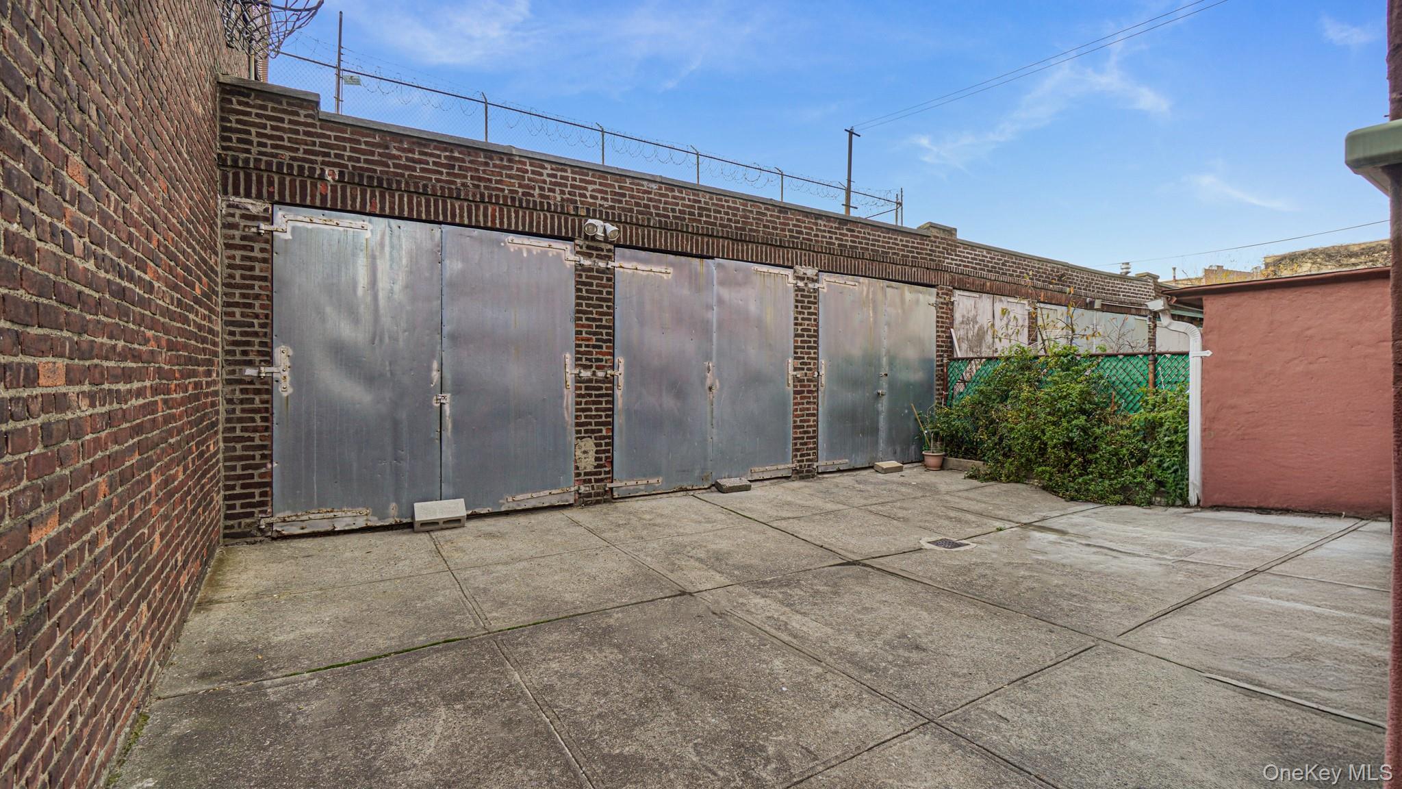 1659 Decatur Street, Ridgewood, NY 11385