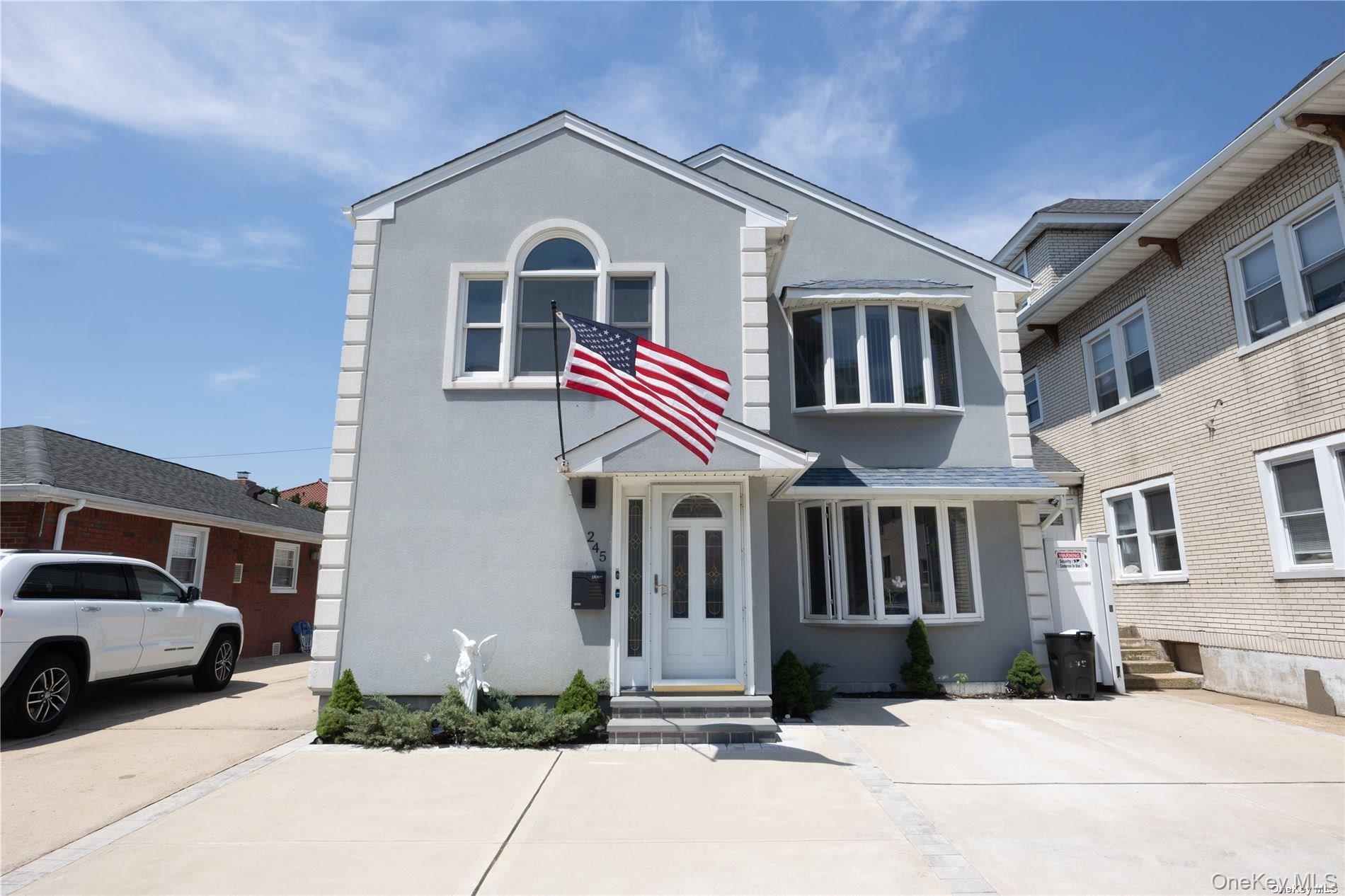 245 W Chester Street W, Long Beach, NY 11561