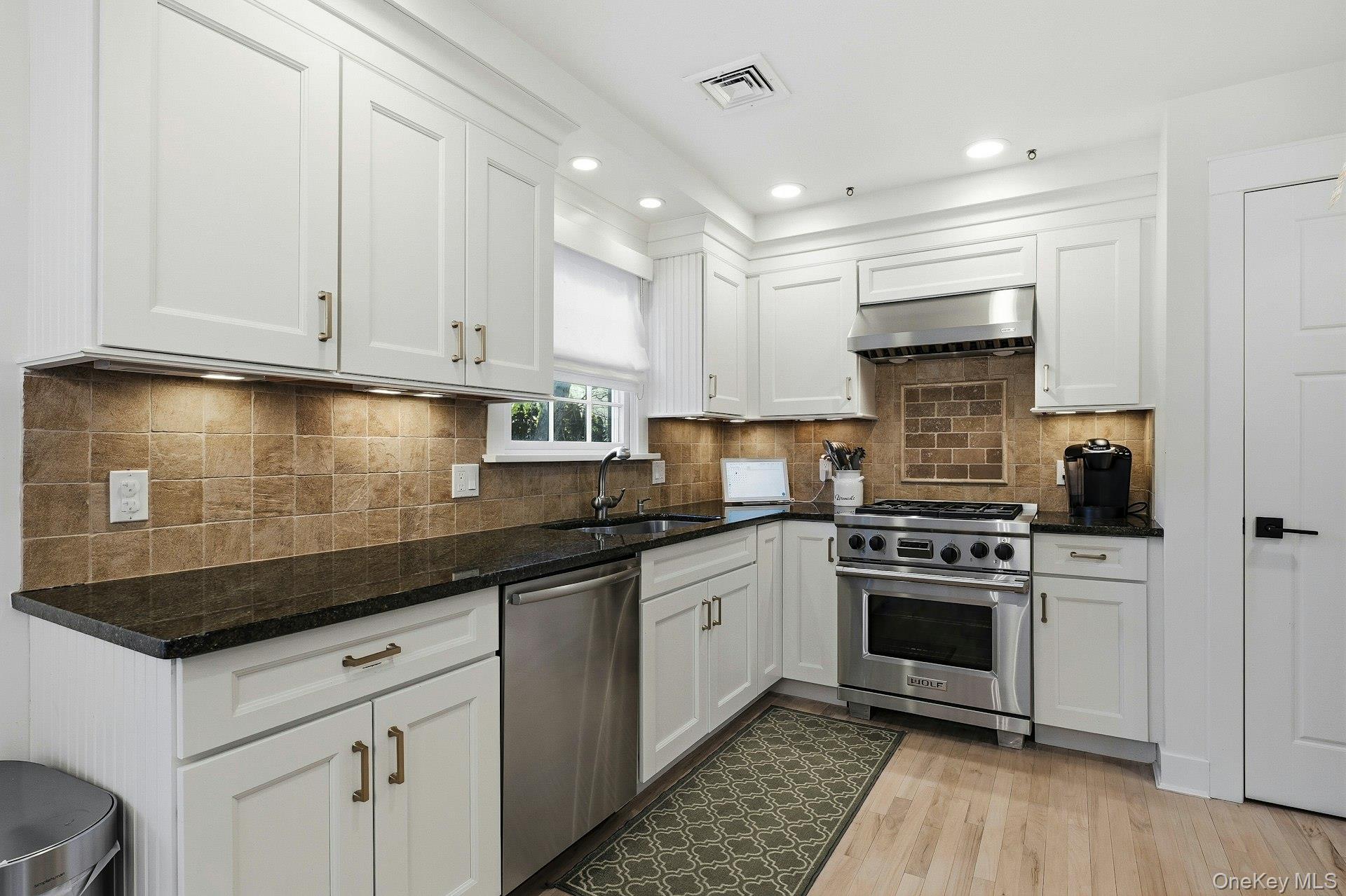 47 Birch Street, Port Washington, NY 11050