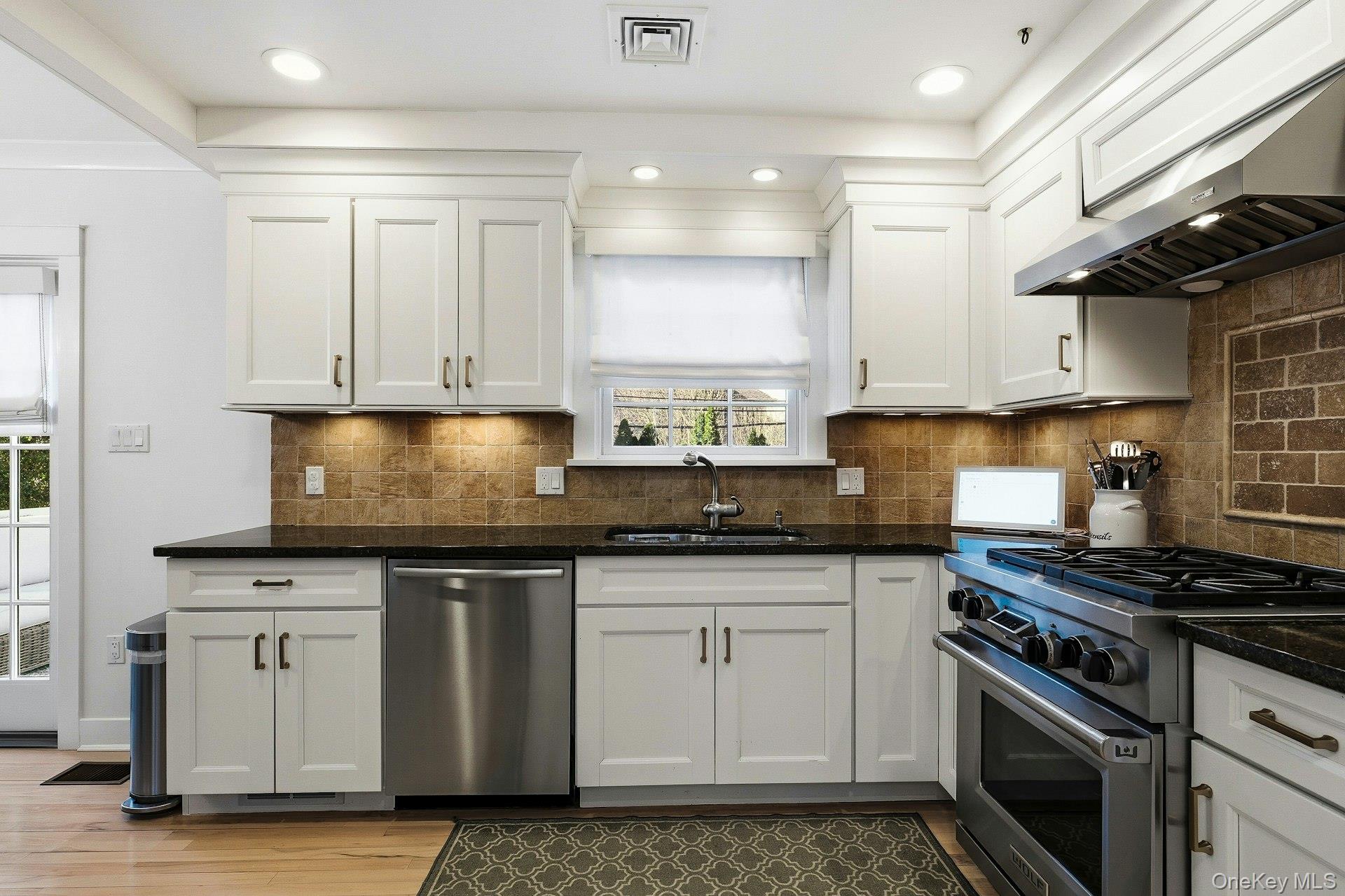 47 Birch Street, Port Washington, NY 11050