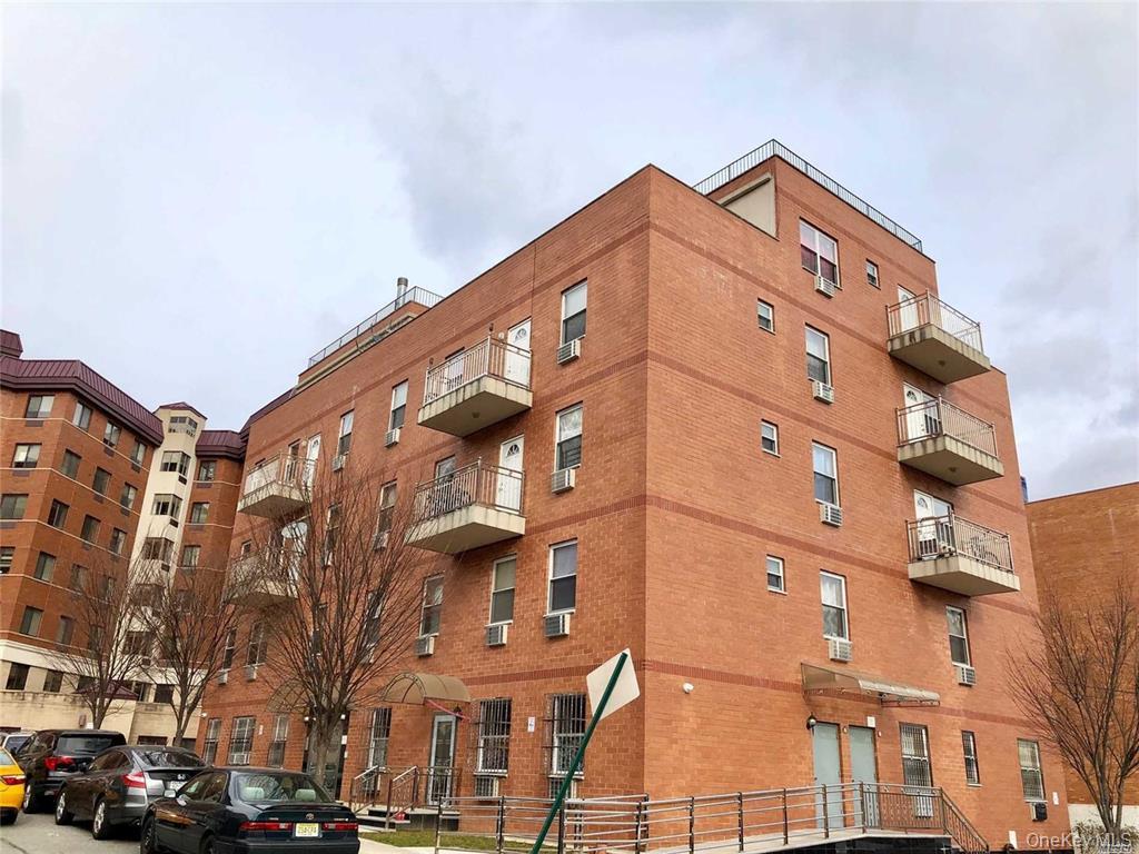71-77 159 St # 3D, Fresh Meadows, NY 11365