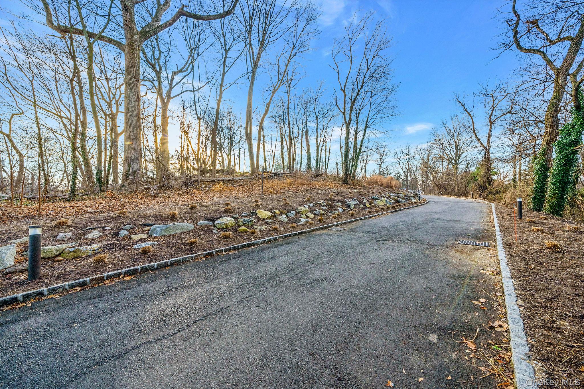 36 Cow Neck Road, Sands Point, NY 11050