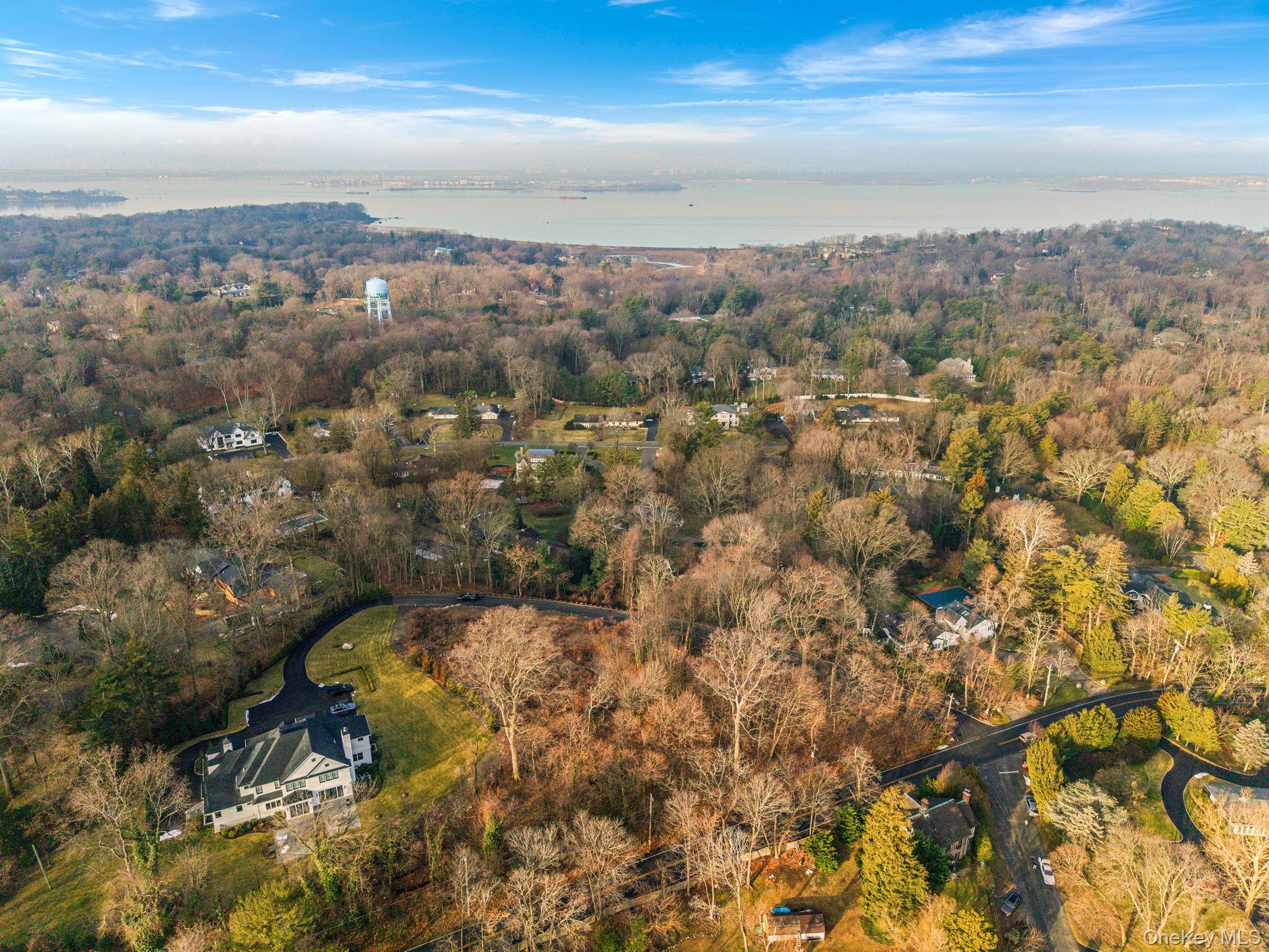 36 Cow Neck Road, Sands Point, NY 11050