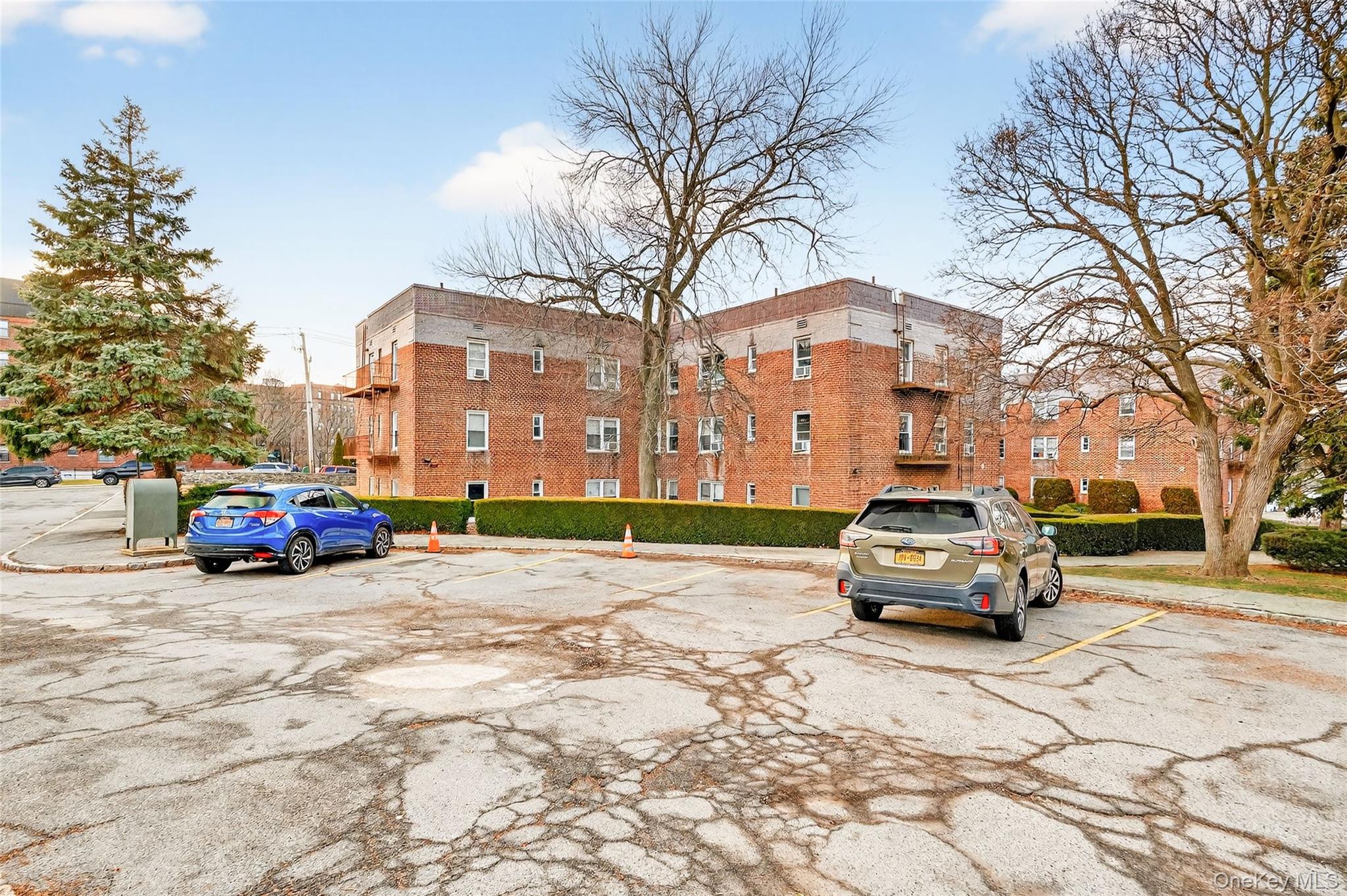 10 Davenport Avenue # 1F, New Rochelle, NY 10805